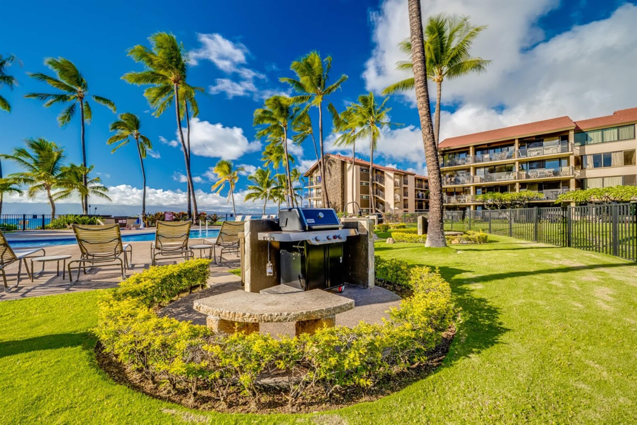 Oceanfront Papakea Condo | Pools & Ocean Views - Photo 8