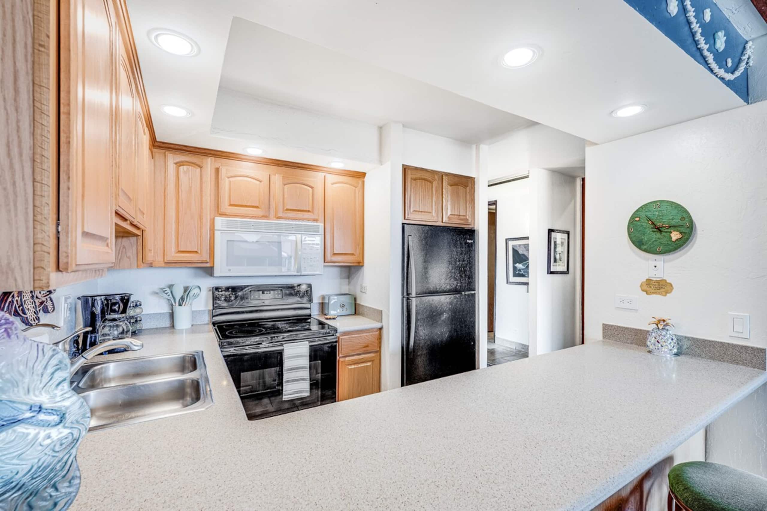 Oceanfront Papakea Condo | Pools & Ocean Views - Photo 5