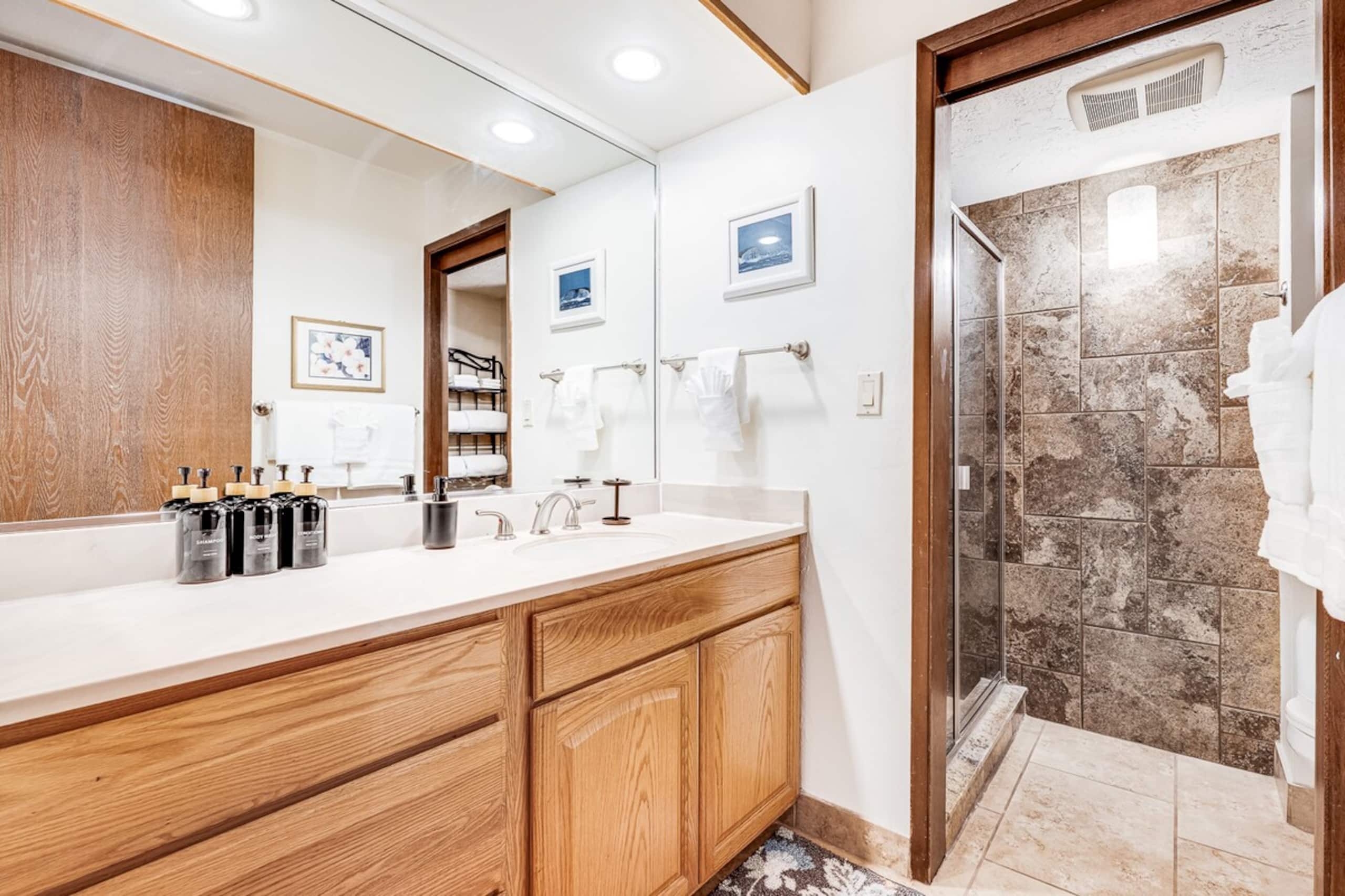 Oceanfront Papakea Condo | Pools & Ocean Views - Photo 21