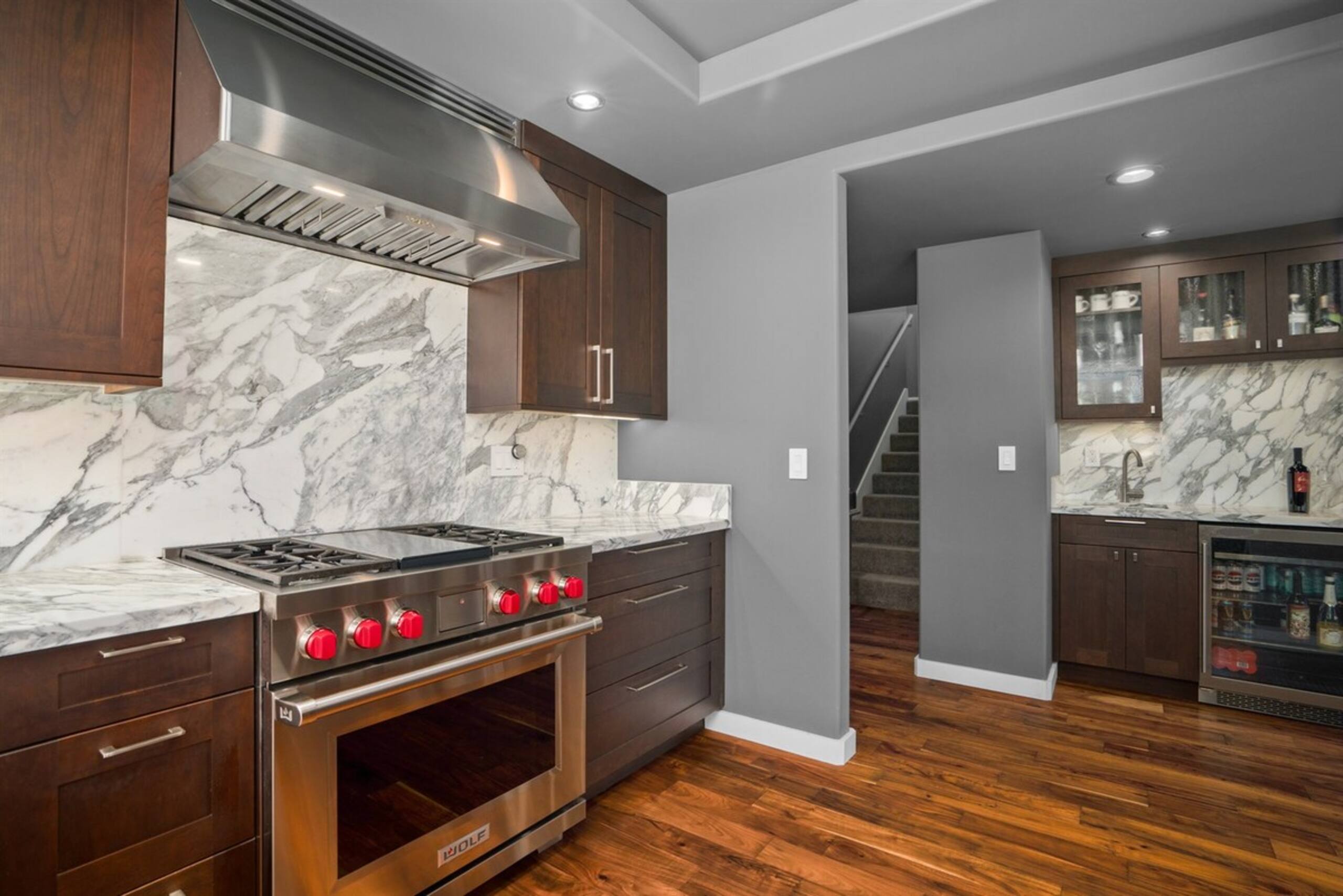 Airconditioned luxury 3 bedroom home - Photo 8