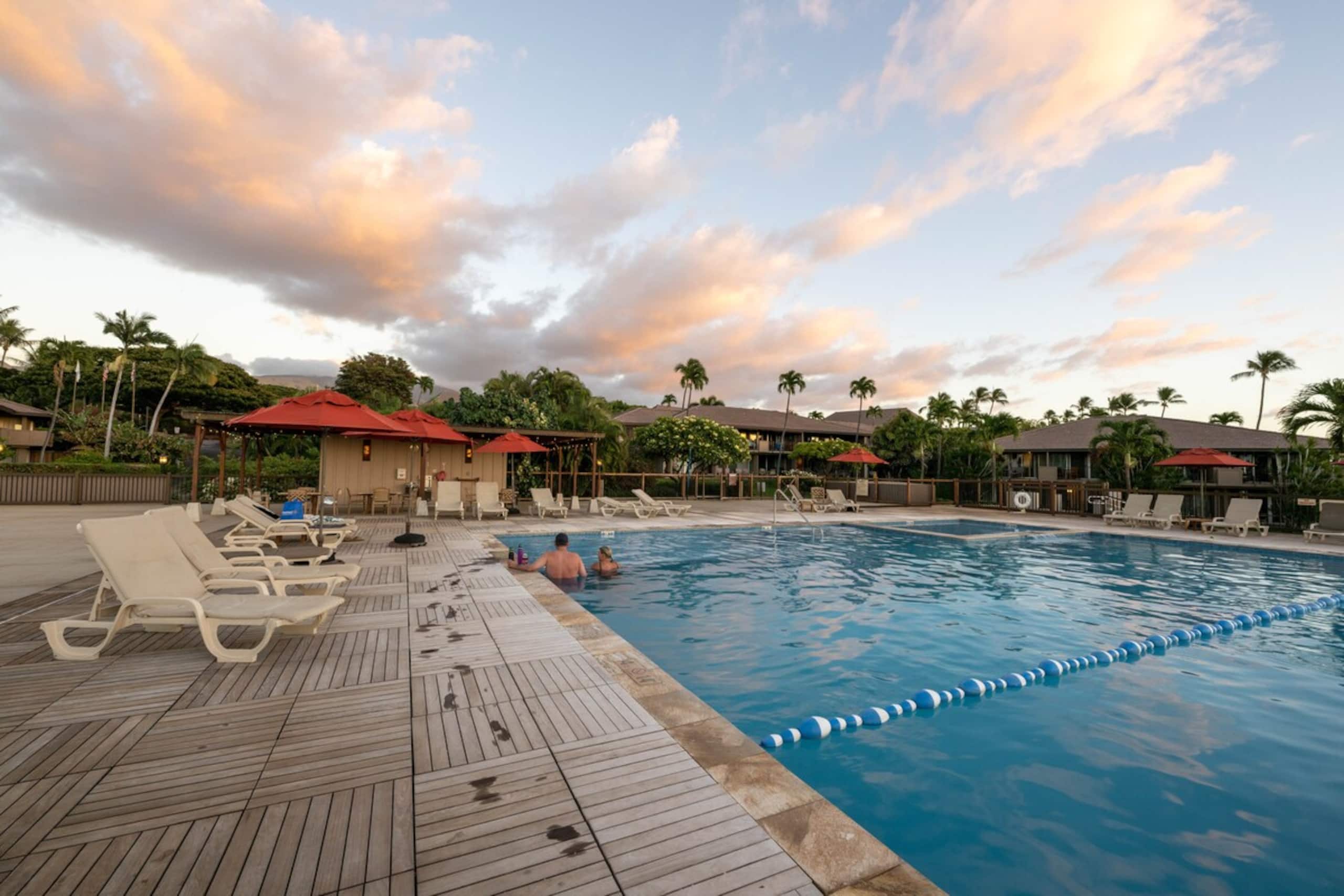 Walk to Kaanapali Beach Fully Remodeled 1BR, Pool - Photo 47