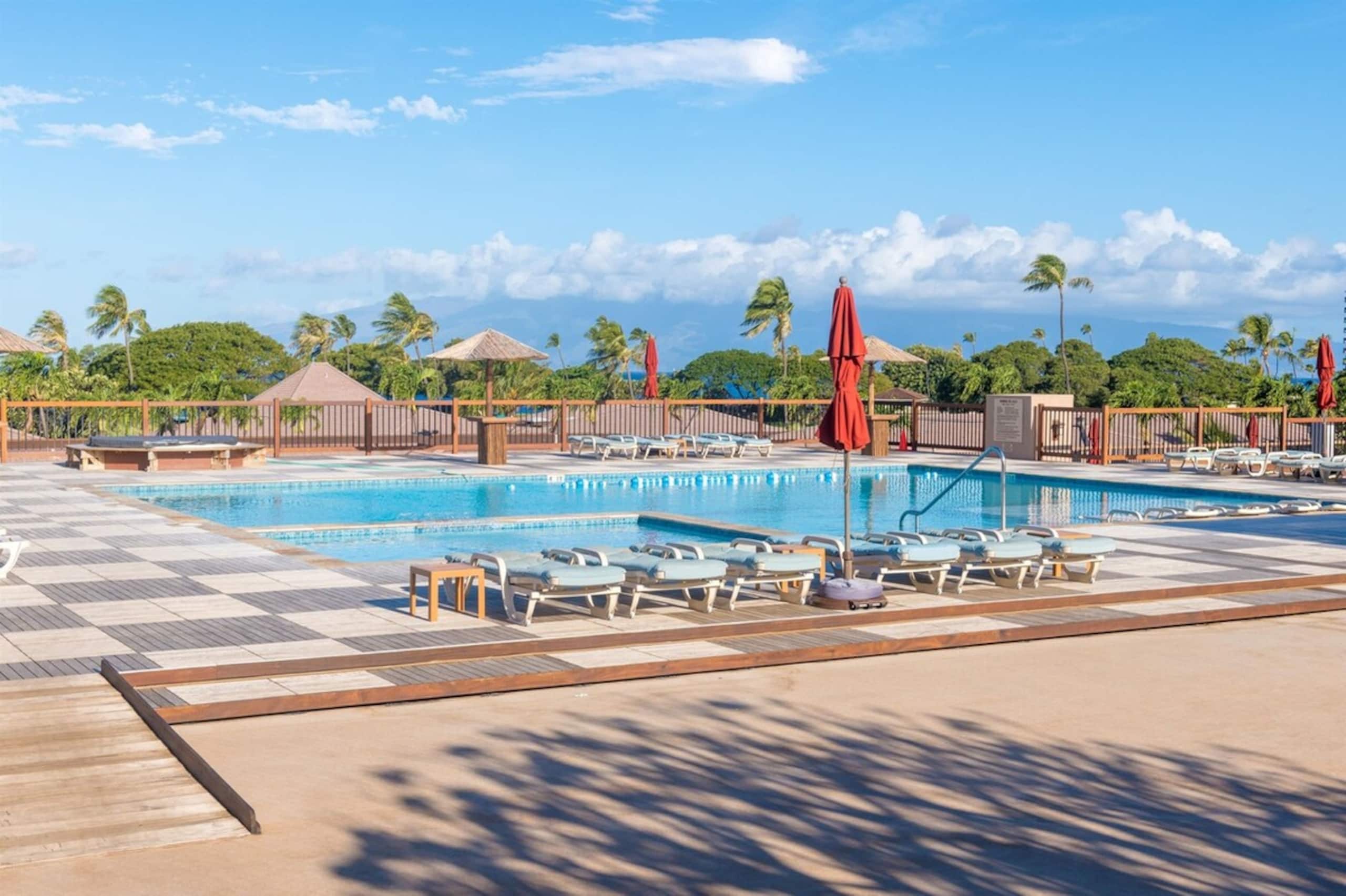 Walk to Kaanapali Beach Fully Remodeled 1BR, Pool - Photo 59