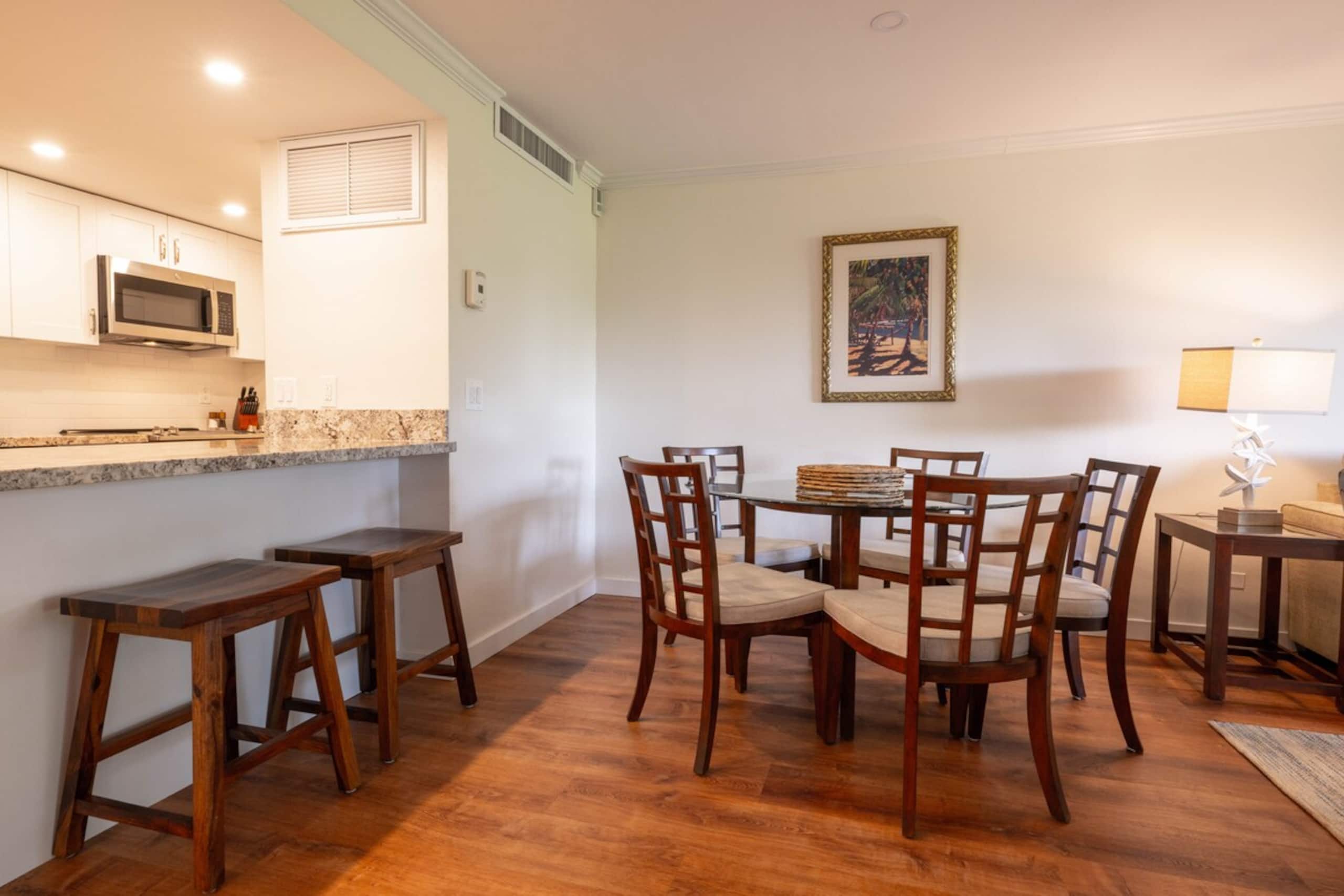 Walk to Kaanapali Beach Fully Remodeled 1BR, Pool - Photo 9