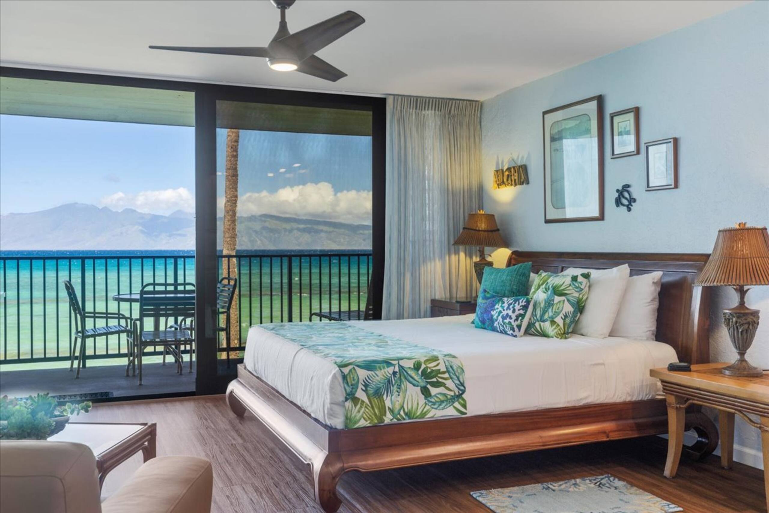 Stunning Oceanfront Luxury - Photo 3