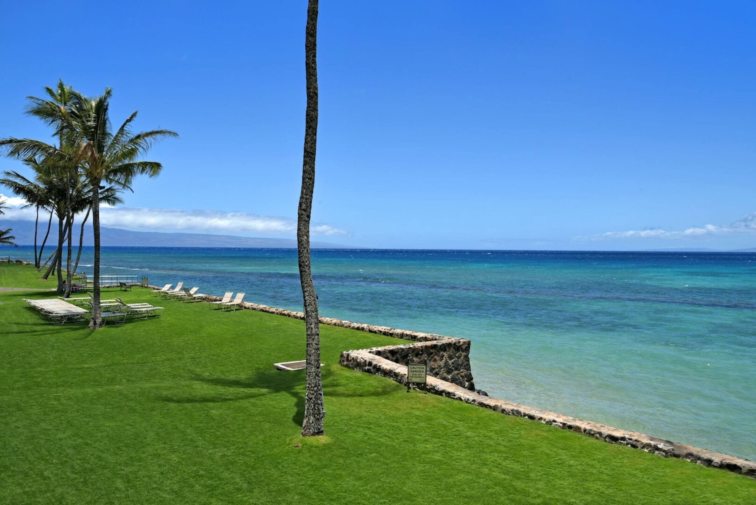 Stunning Oceanfront Luxury - Photo 25