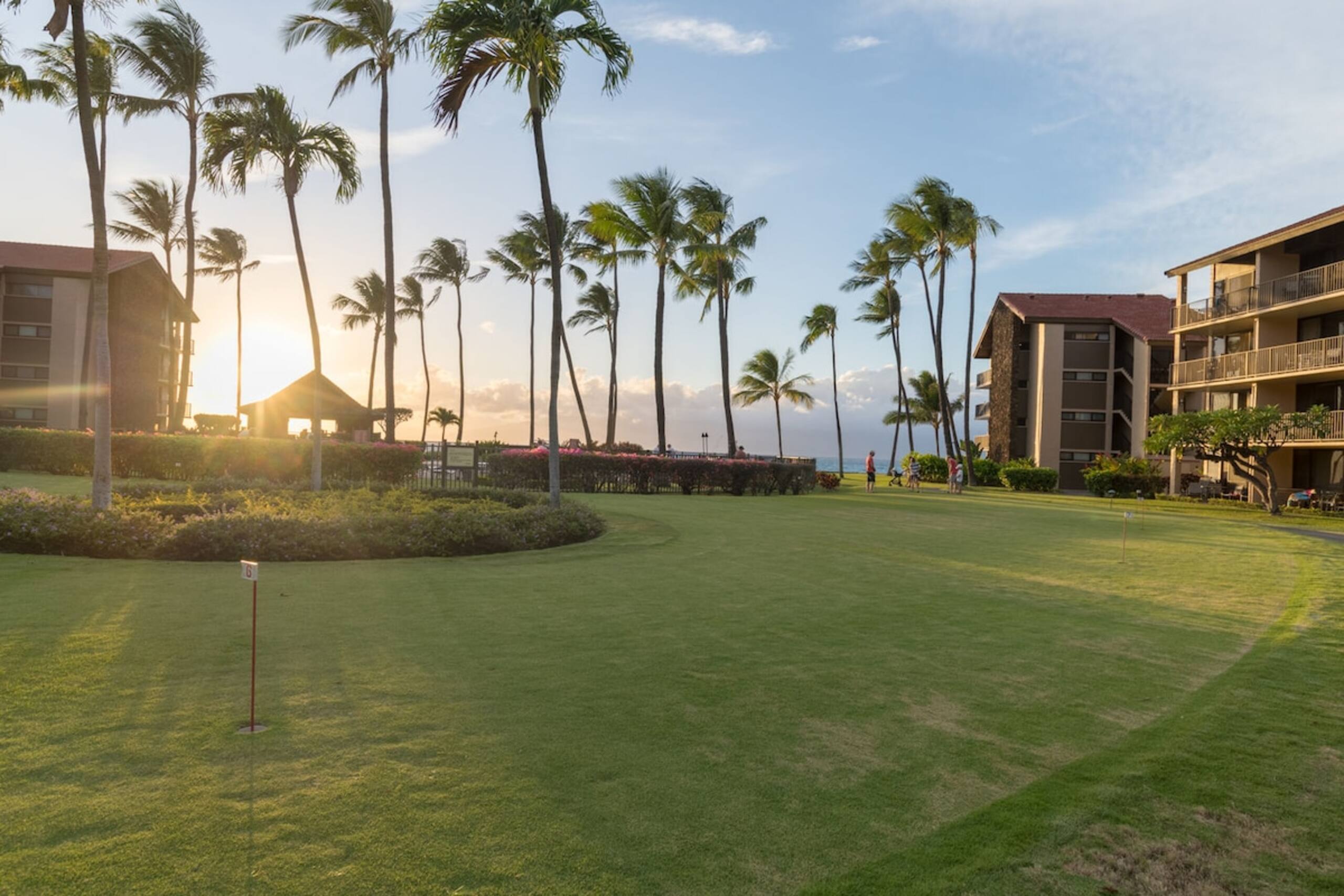 Stunning Oceanfront Luxury - Photo 16