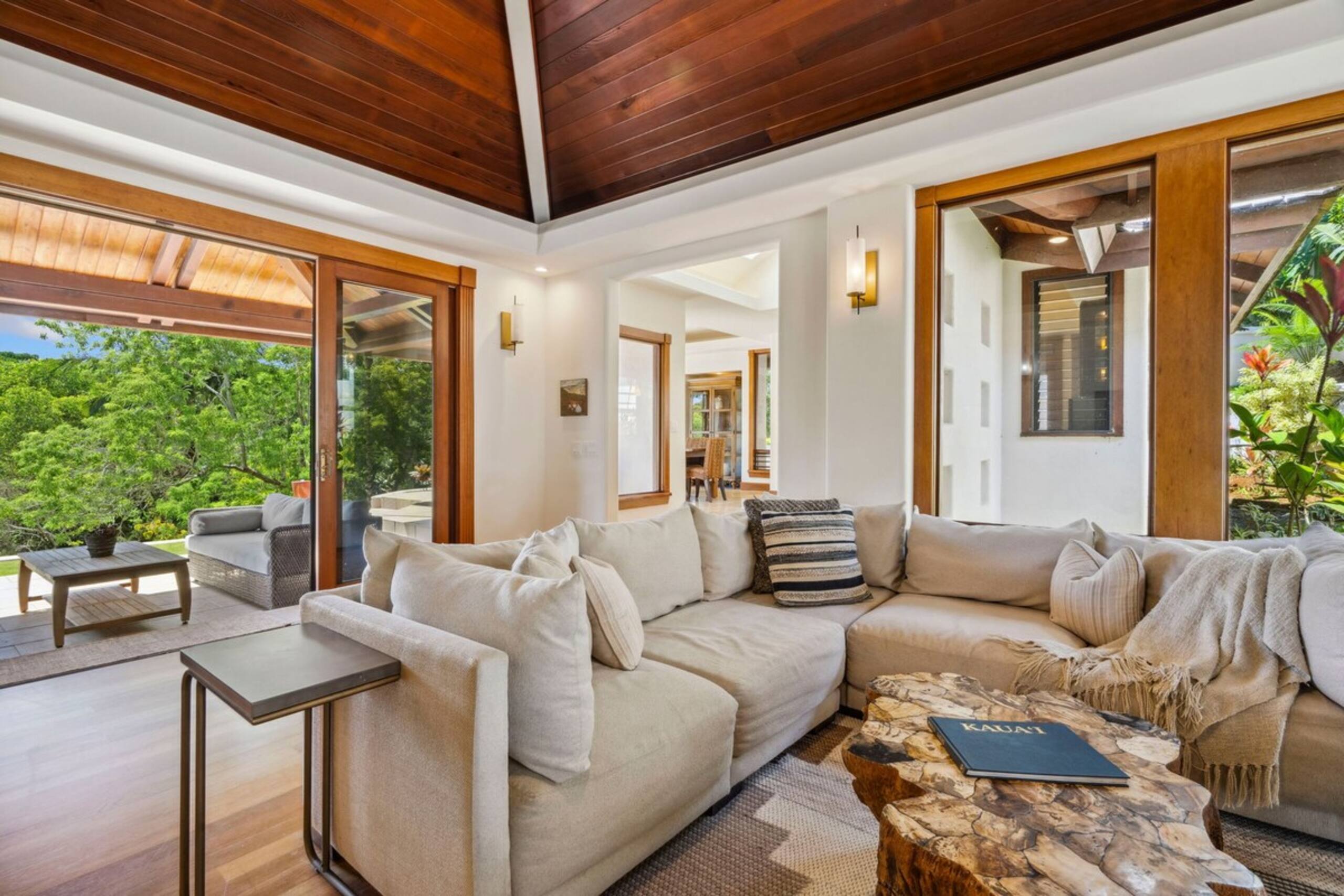 North Shore Hideaway - as seen on HGTV - Photo 7