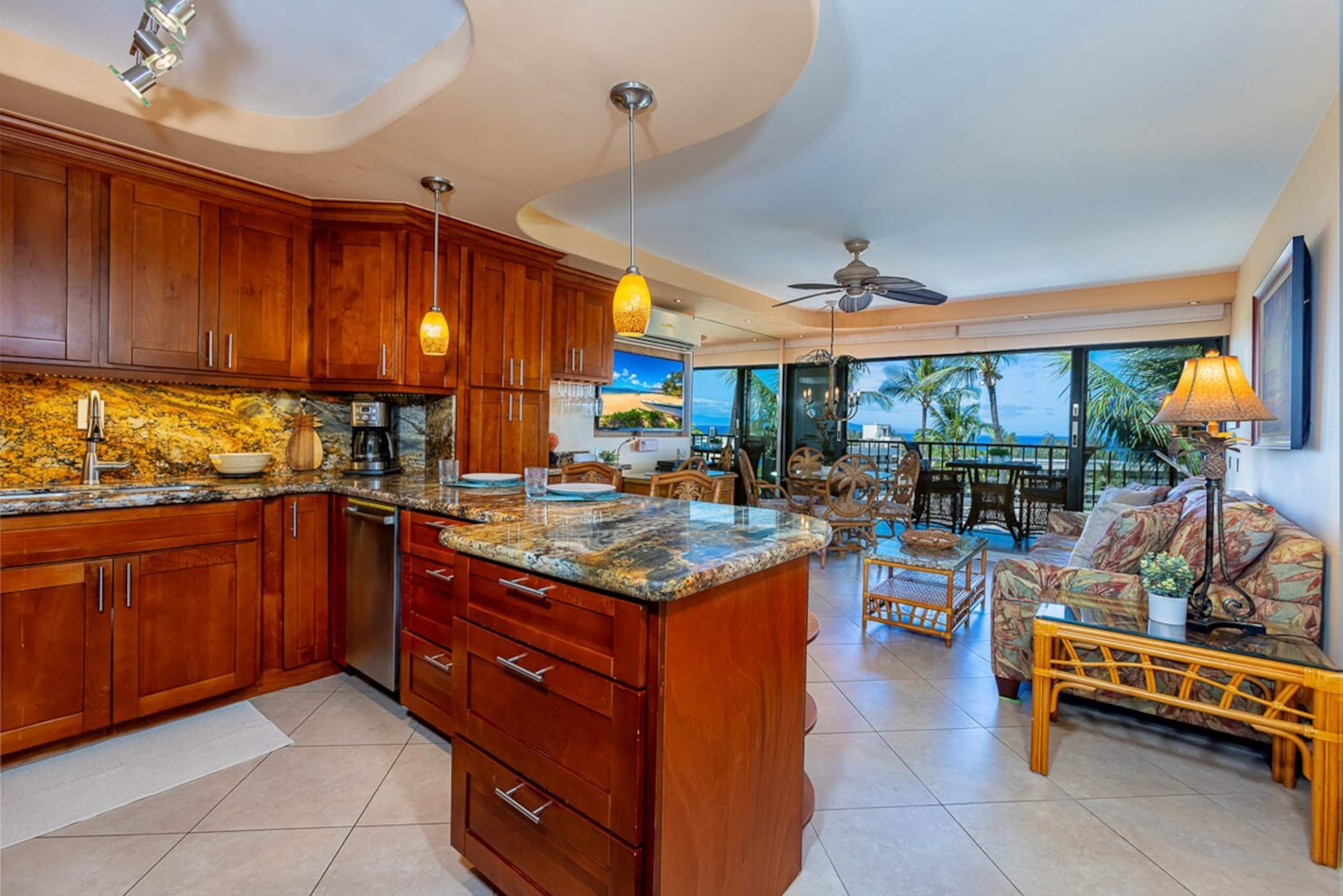 Beachfront 1BR Kihei condo w/ pool and lanai - Photo 14