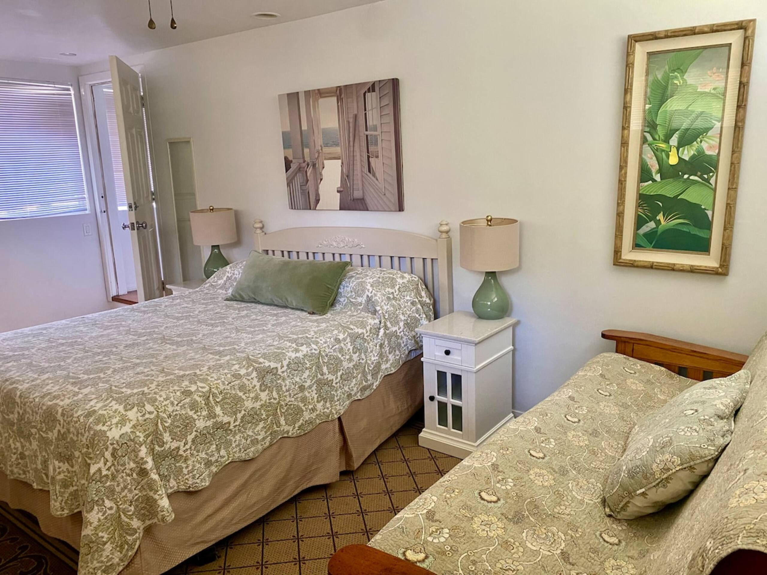 Green Turtle Two Bedroom House - Photo 11