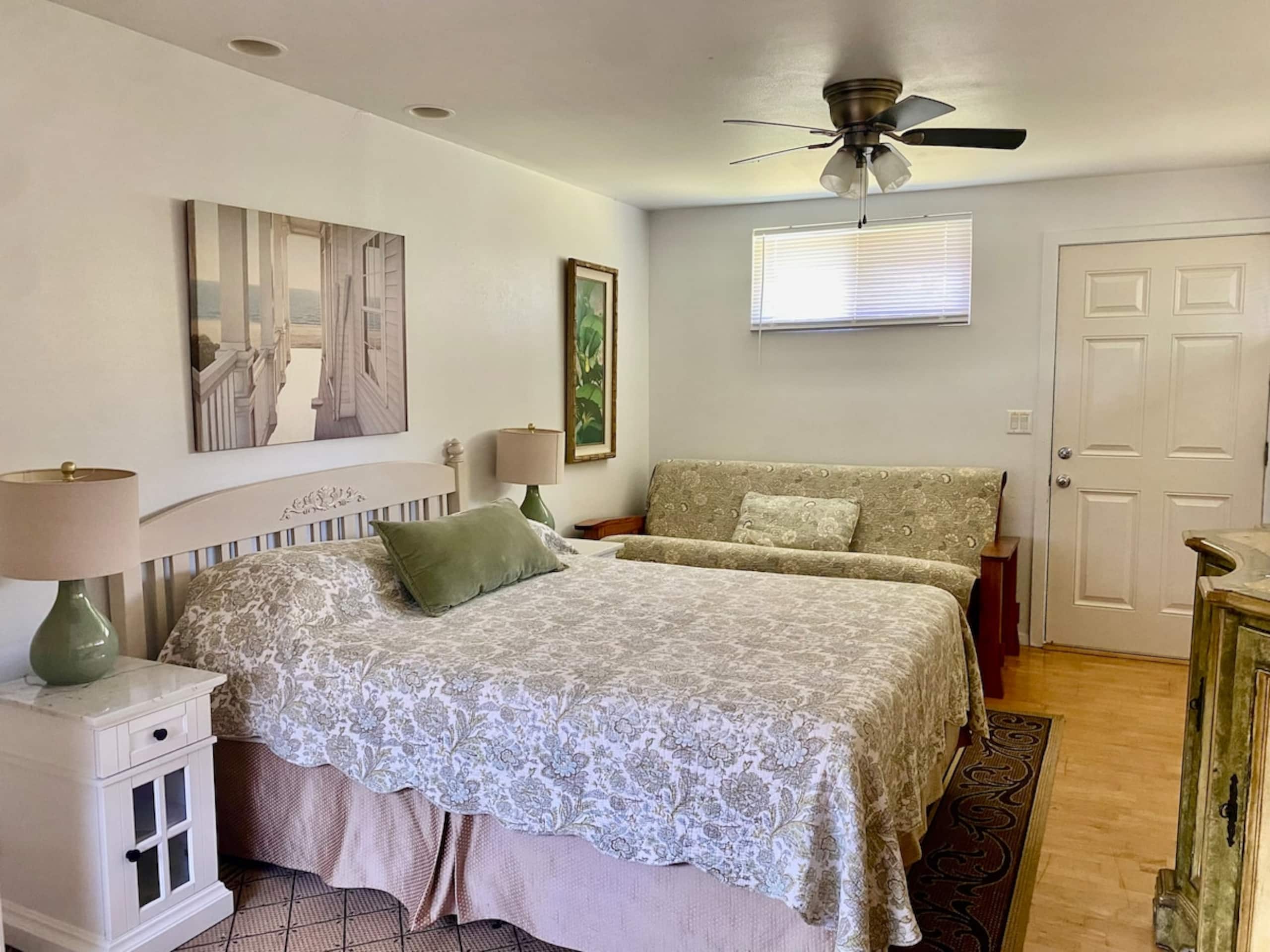 Green Turtle Two Bedroom House - Photo 10
