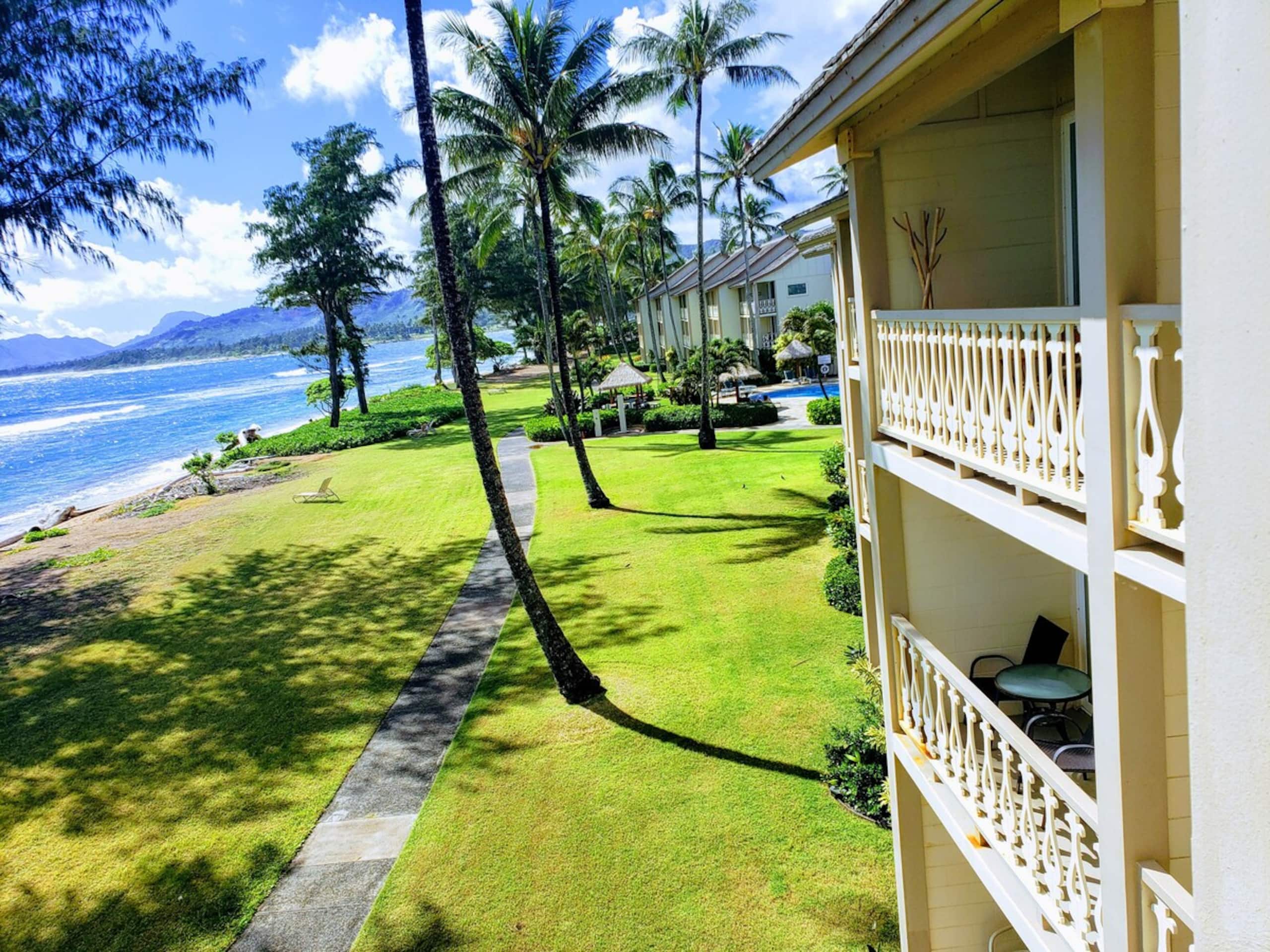 Kauai Direct Oceanfront Top Floor Condo 324 - Photo 18