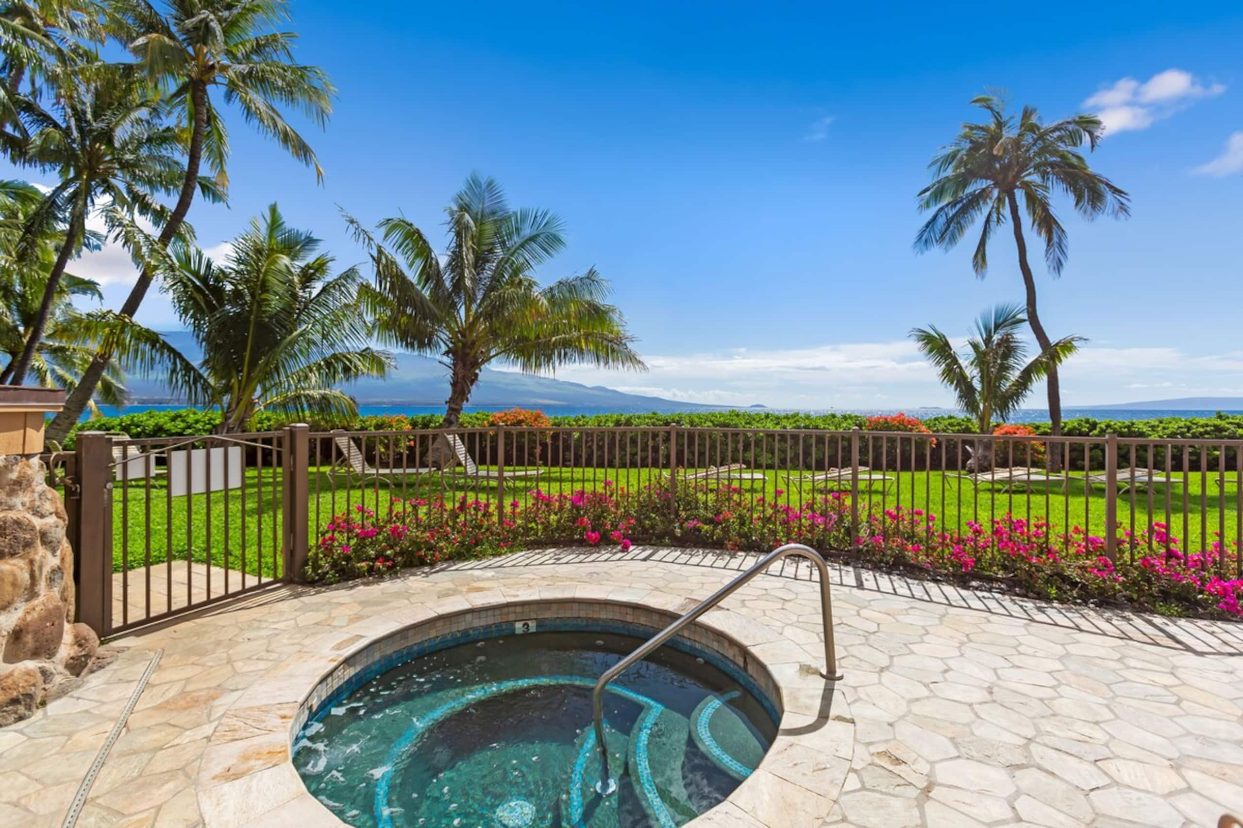Maʻalaea Banyans Oceanfront! - Photo 60