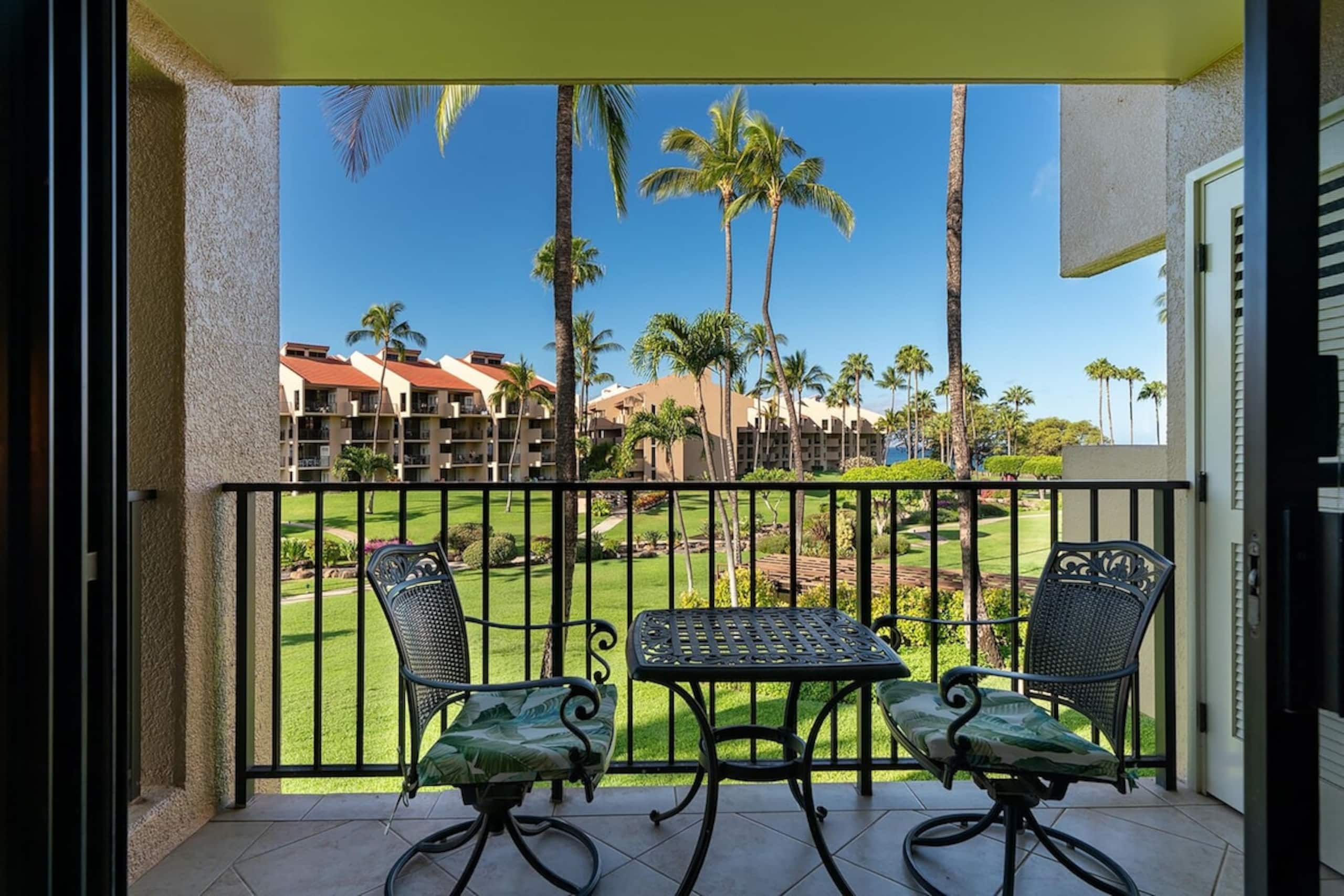 Kamaole Sands 2-204 - Ocean View Condo, AC, Wi-Fi - Photo 4