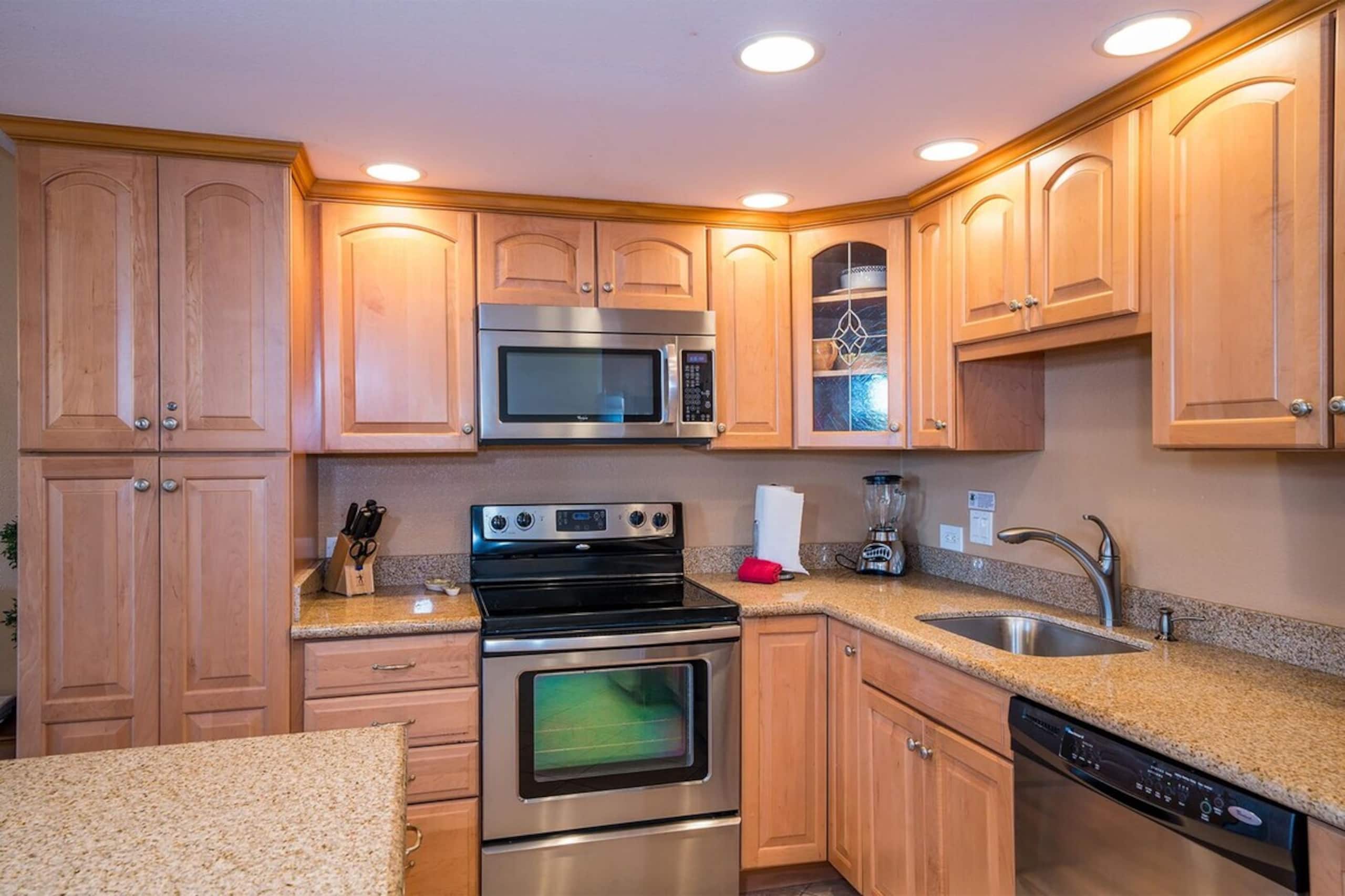 Kamaole Sands 2-204 - Ocean View Condo, AC, Wi-Fi - Photo 12