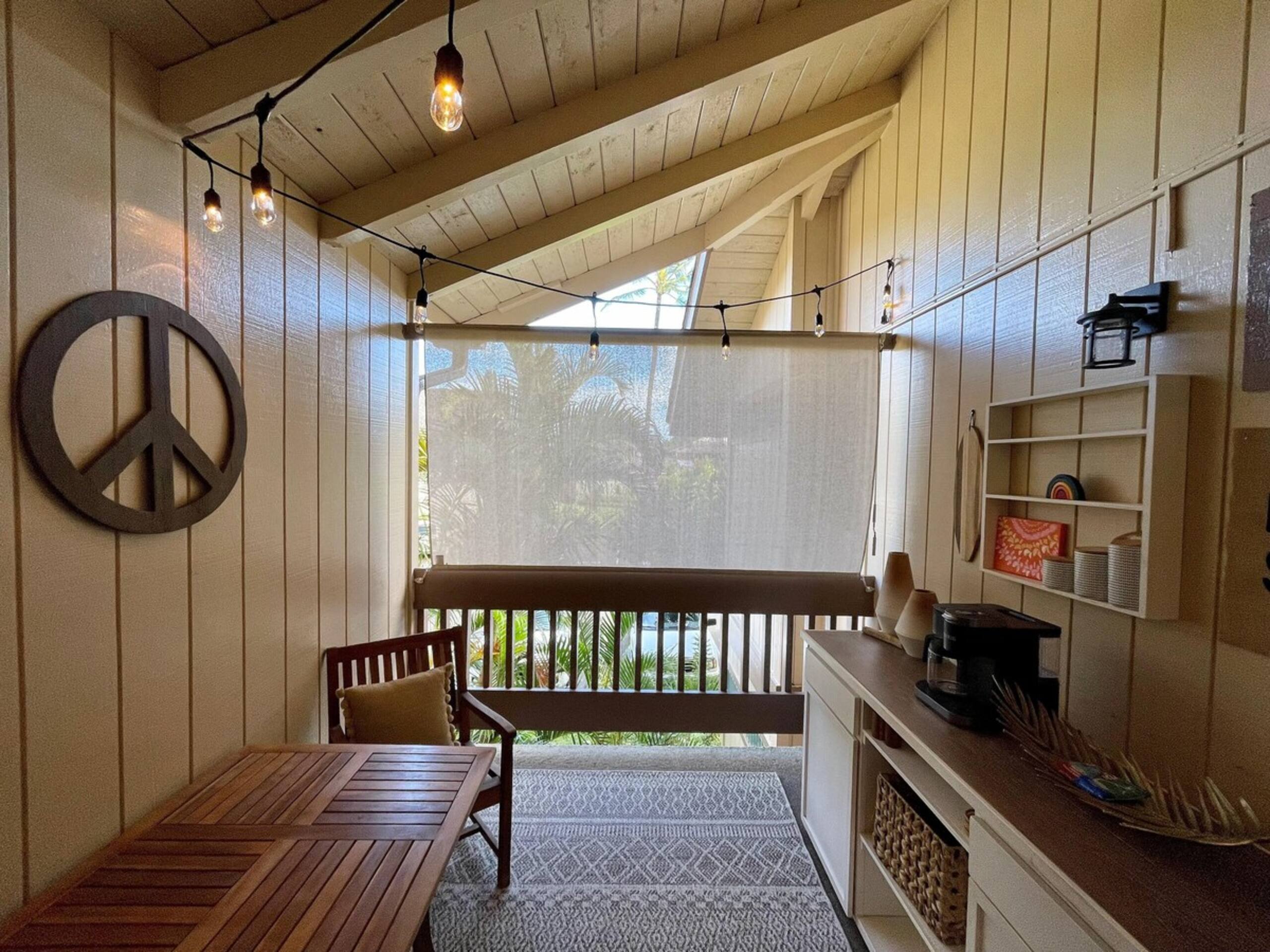 North Shore Studio with Spacious Patio and A/C - Photo 19