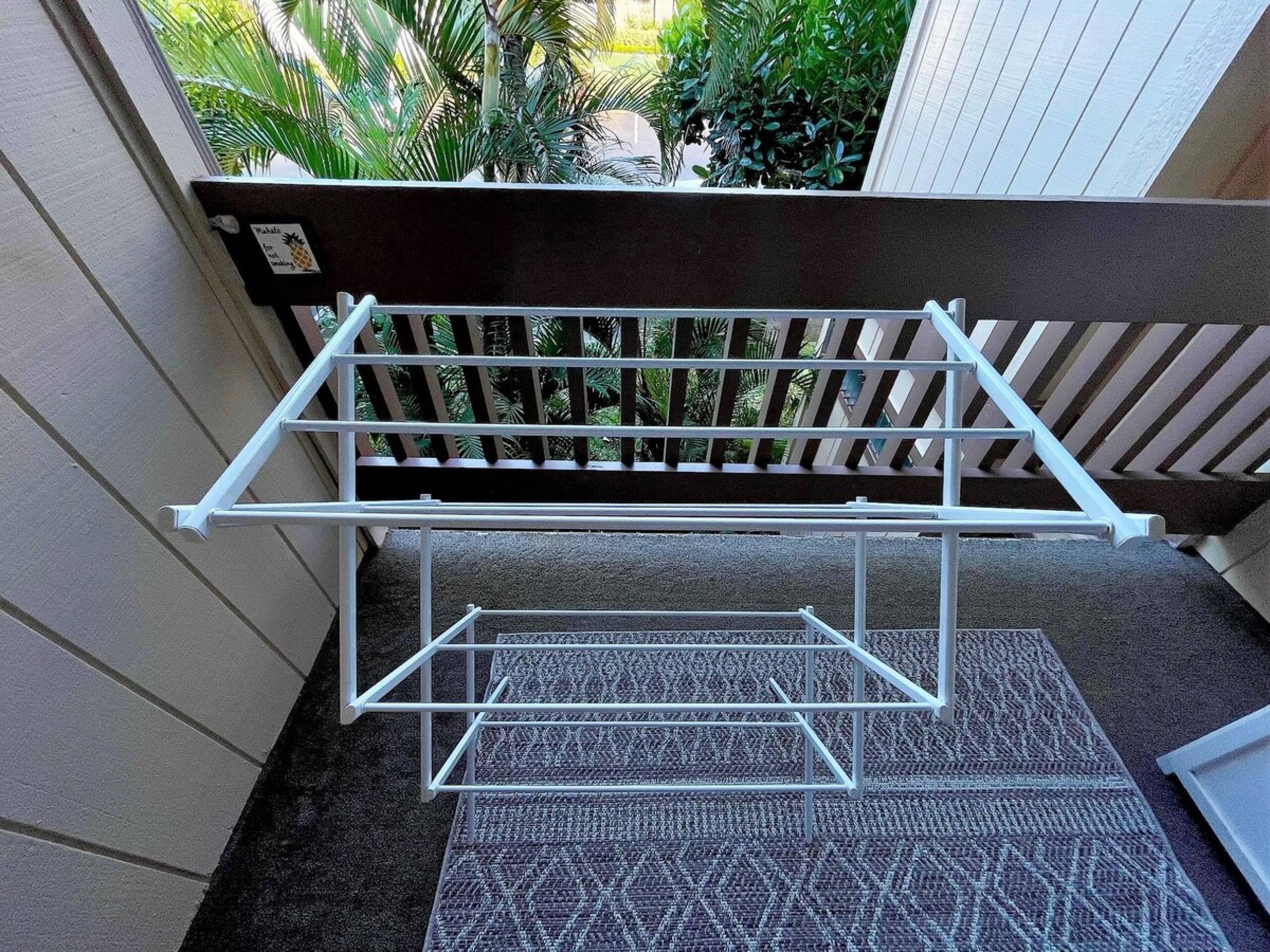 North Shore Studio with Spacious Patio and A/C - Photo 18