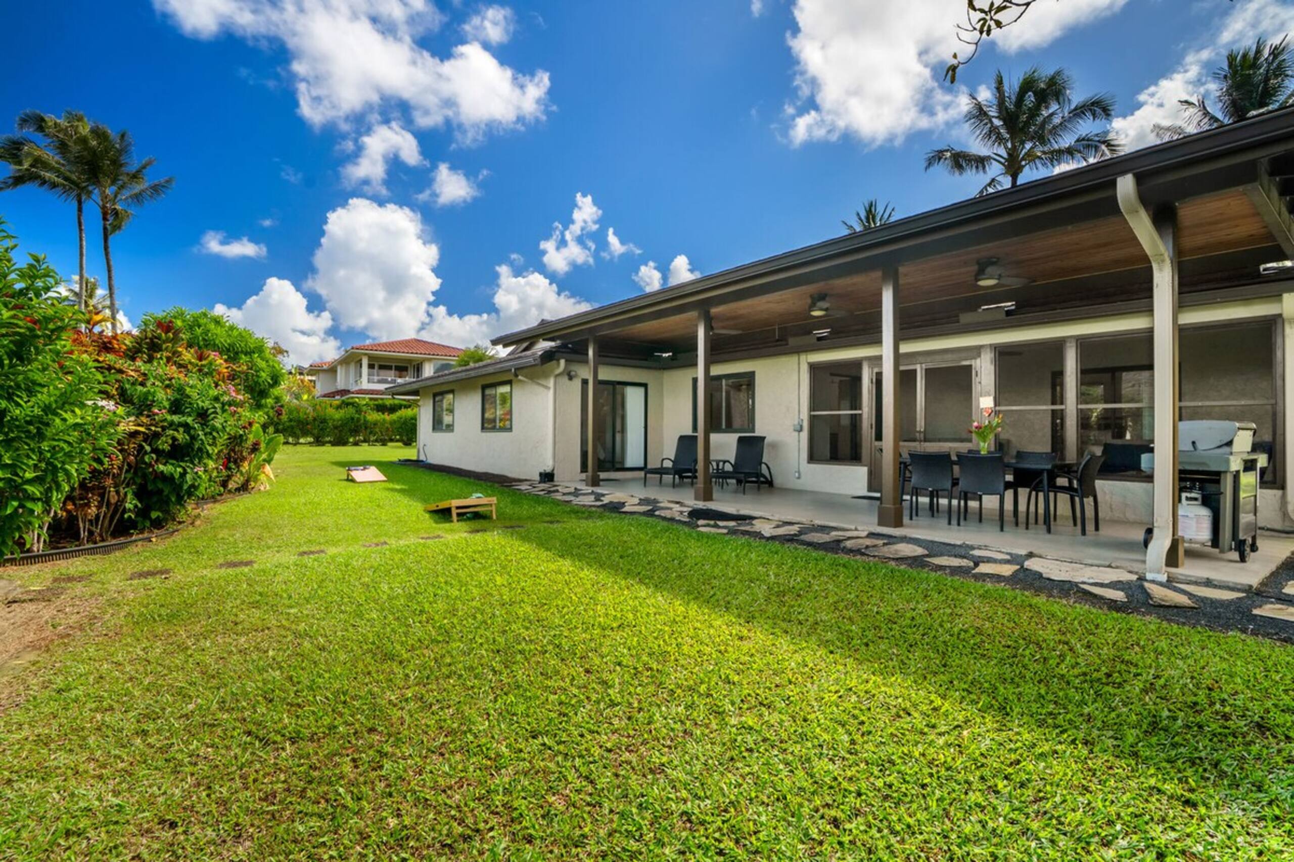 4Br Princeville Home, AC, Pool, Tennis, Beach Toys - Photo 38