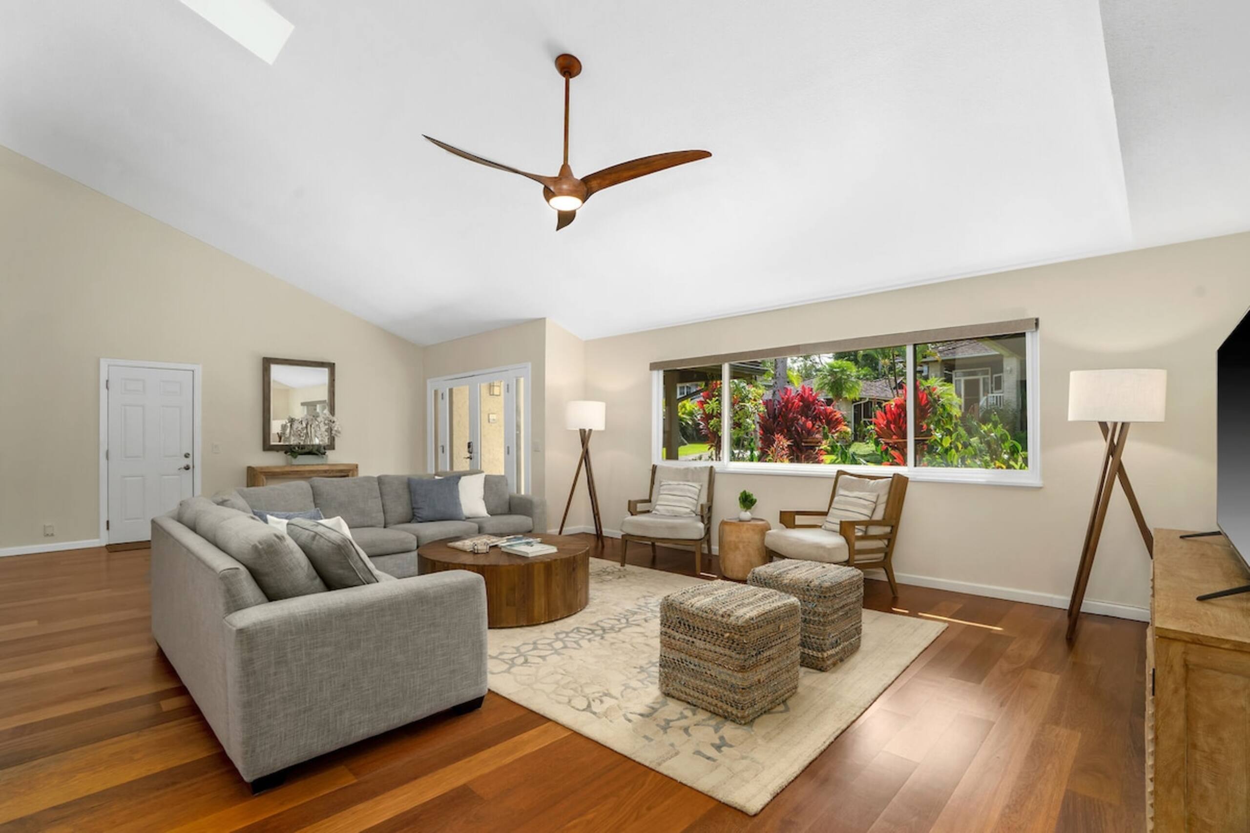 4Br Princeville Home, AC, Pool, Tennis, Beach Toys - Photo 15