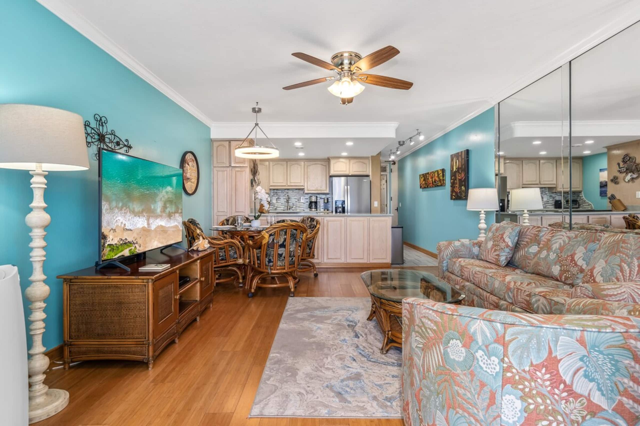 Oceanfront condo w/ lanai and sunset views - Photo 10
