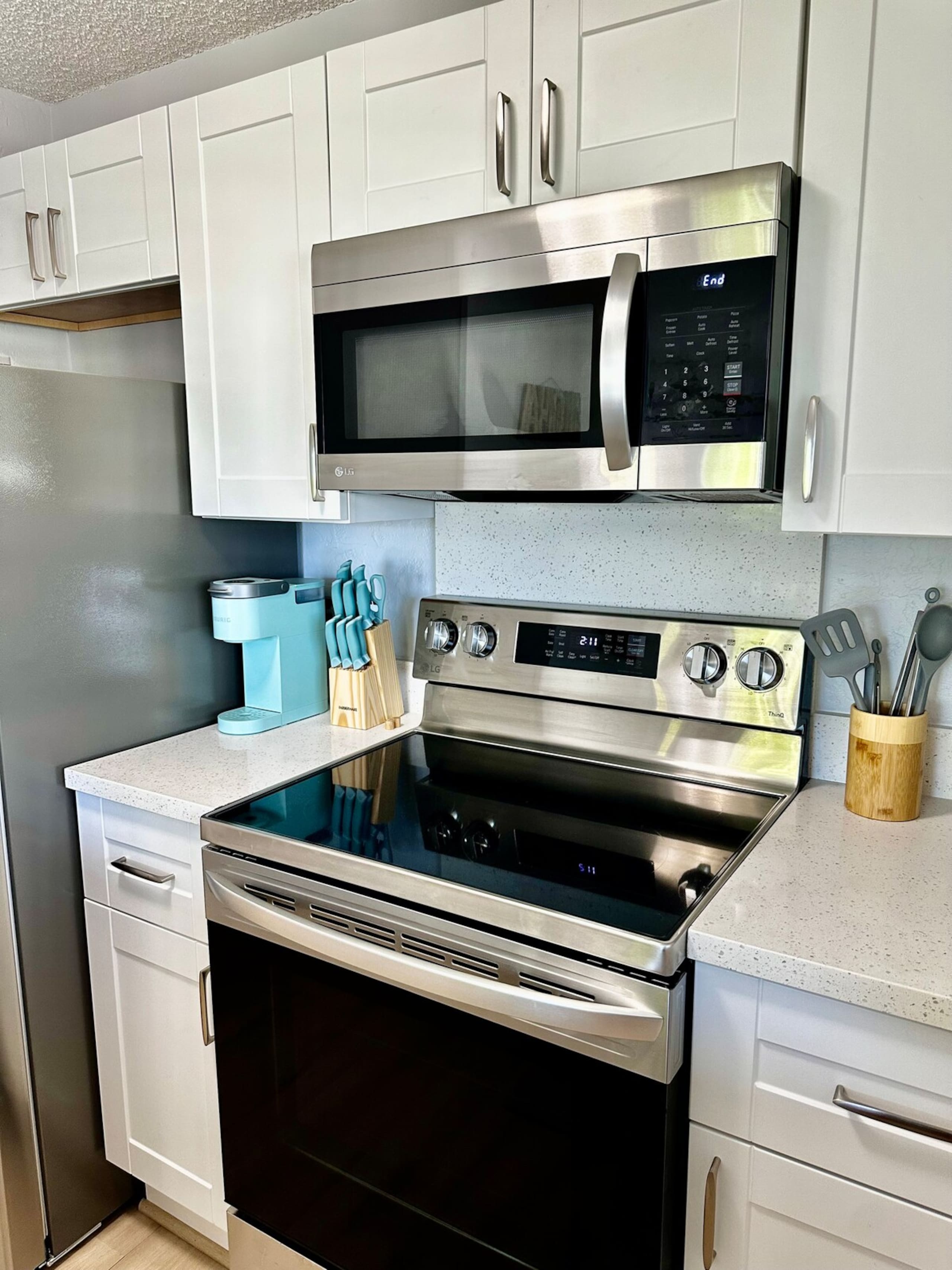 Luxury Oceanview Condo in Kapa'a- FULLY remodeled - Photo 15