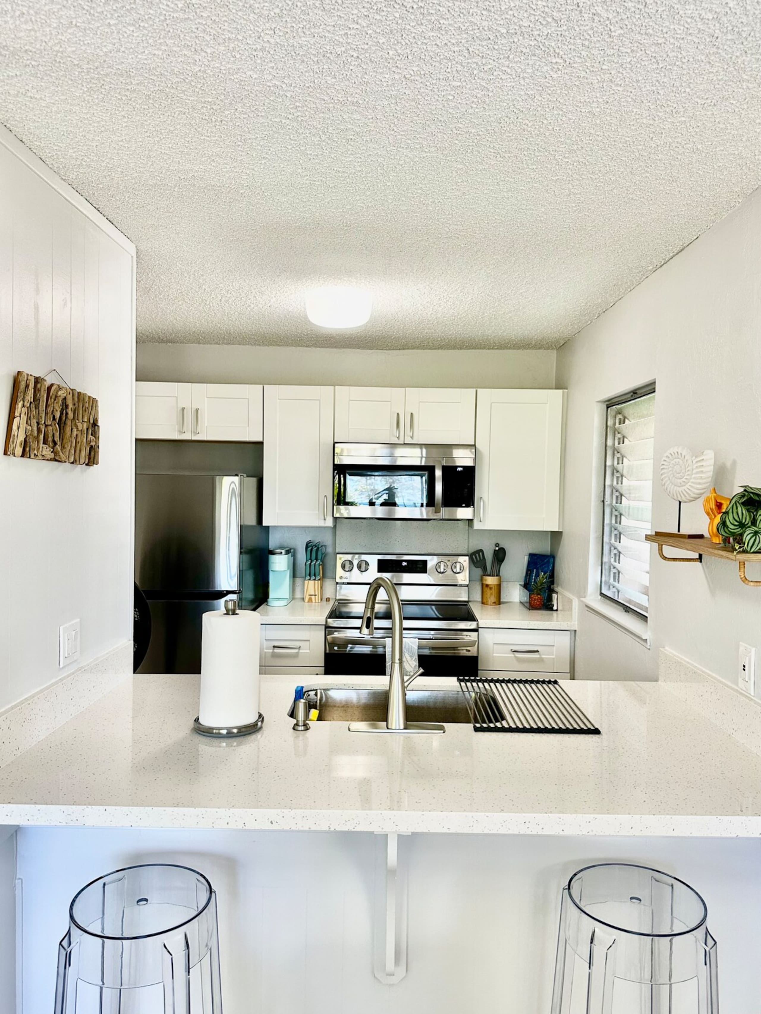 Luxury Oceanview Condo in Kapa'a- FULLY remodeled - Photo 12