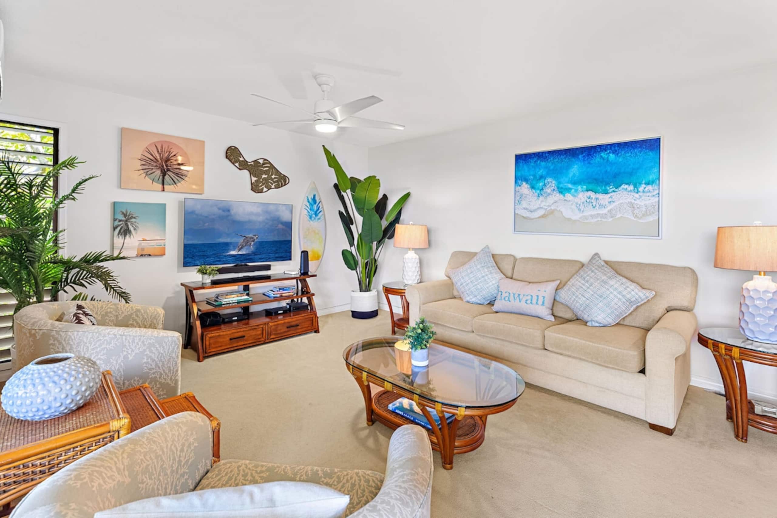 Tropical Escape with Endless Coastal Views - Photo 7