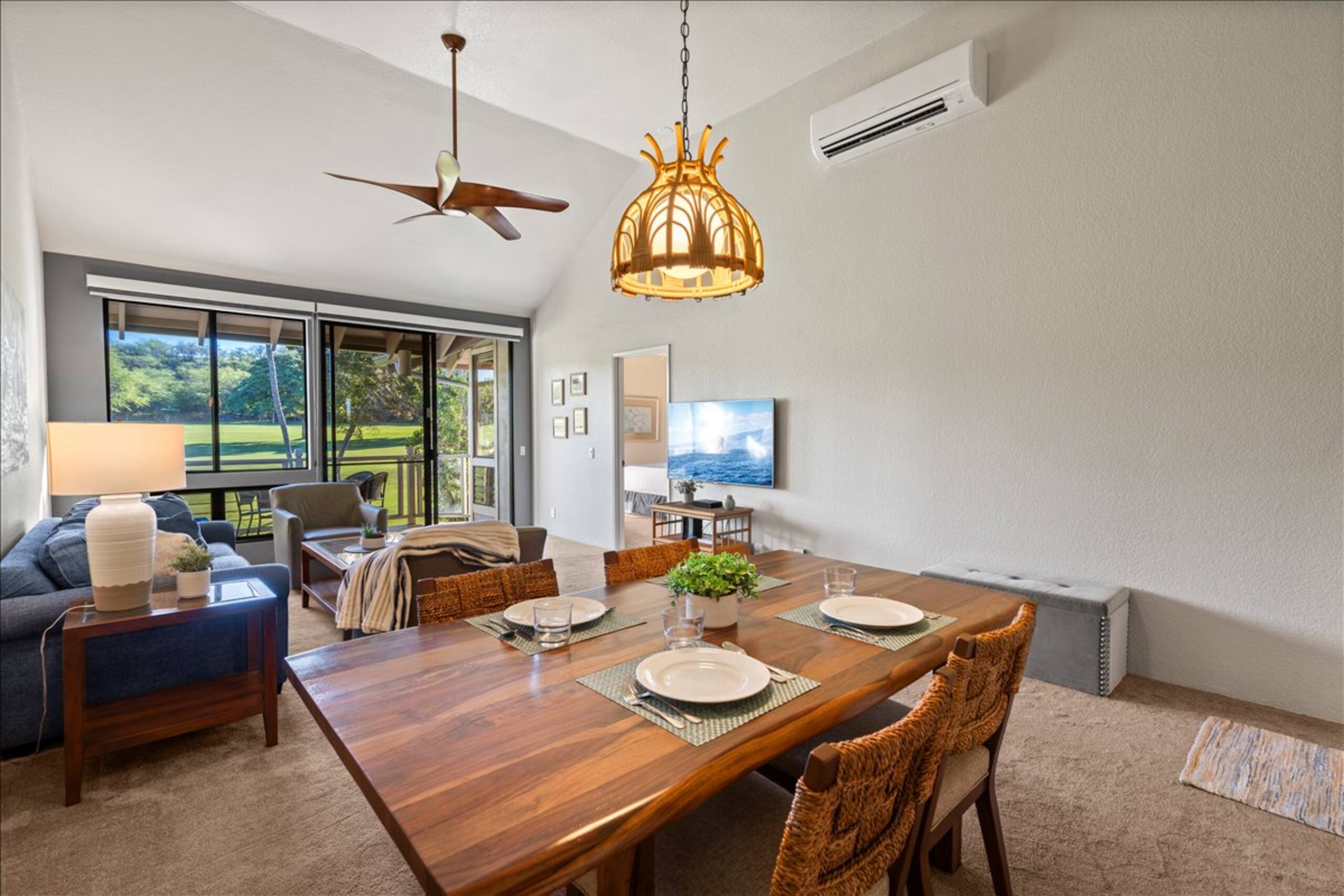 Golf Course View 2BR. AC. Walk to Shops & Beaches - Photo 15