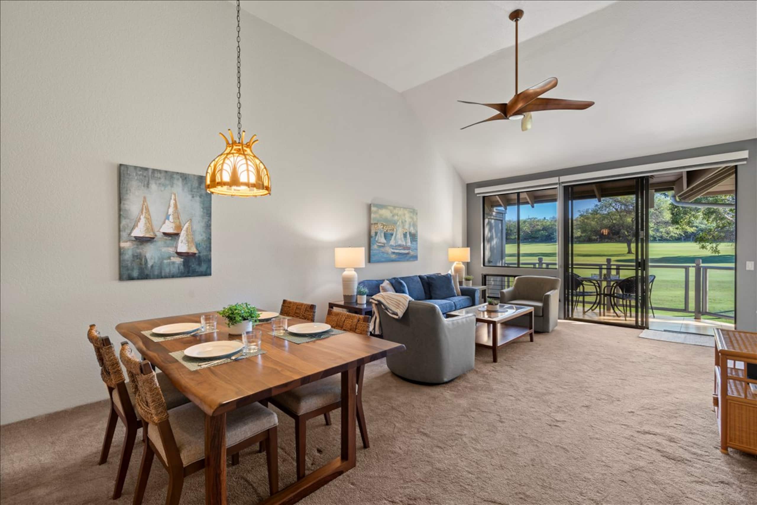 Golf Course View 2BR. AC. Walk to Shops & Beaches - Photo 14