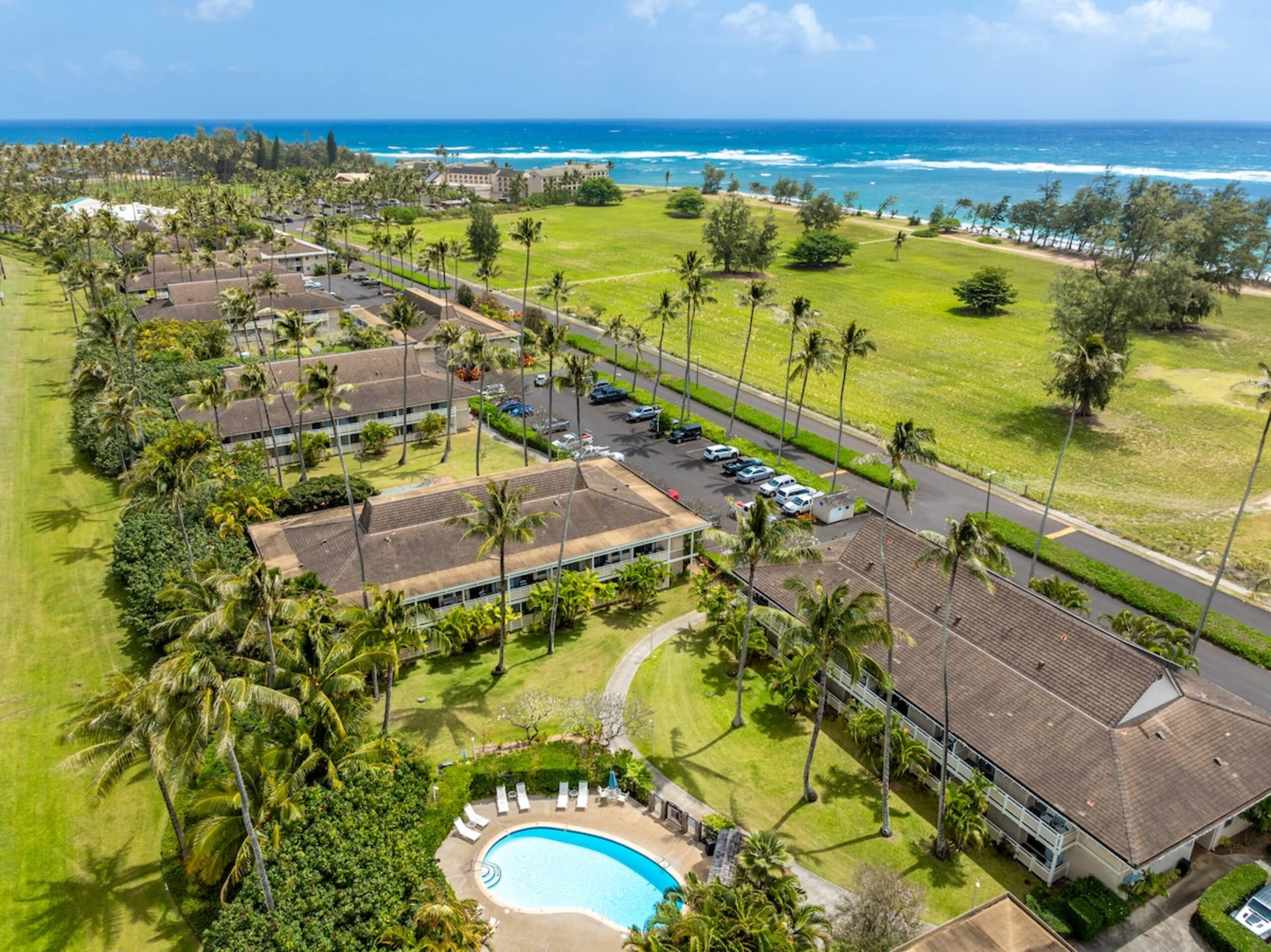 Fully Renovated Ocean Facing Condo Pool/AC/Hot Tub - Photo 43