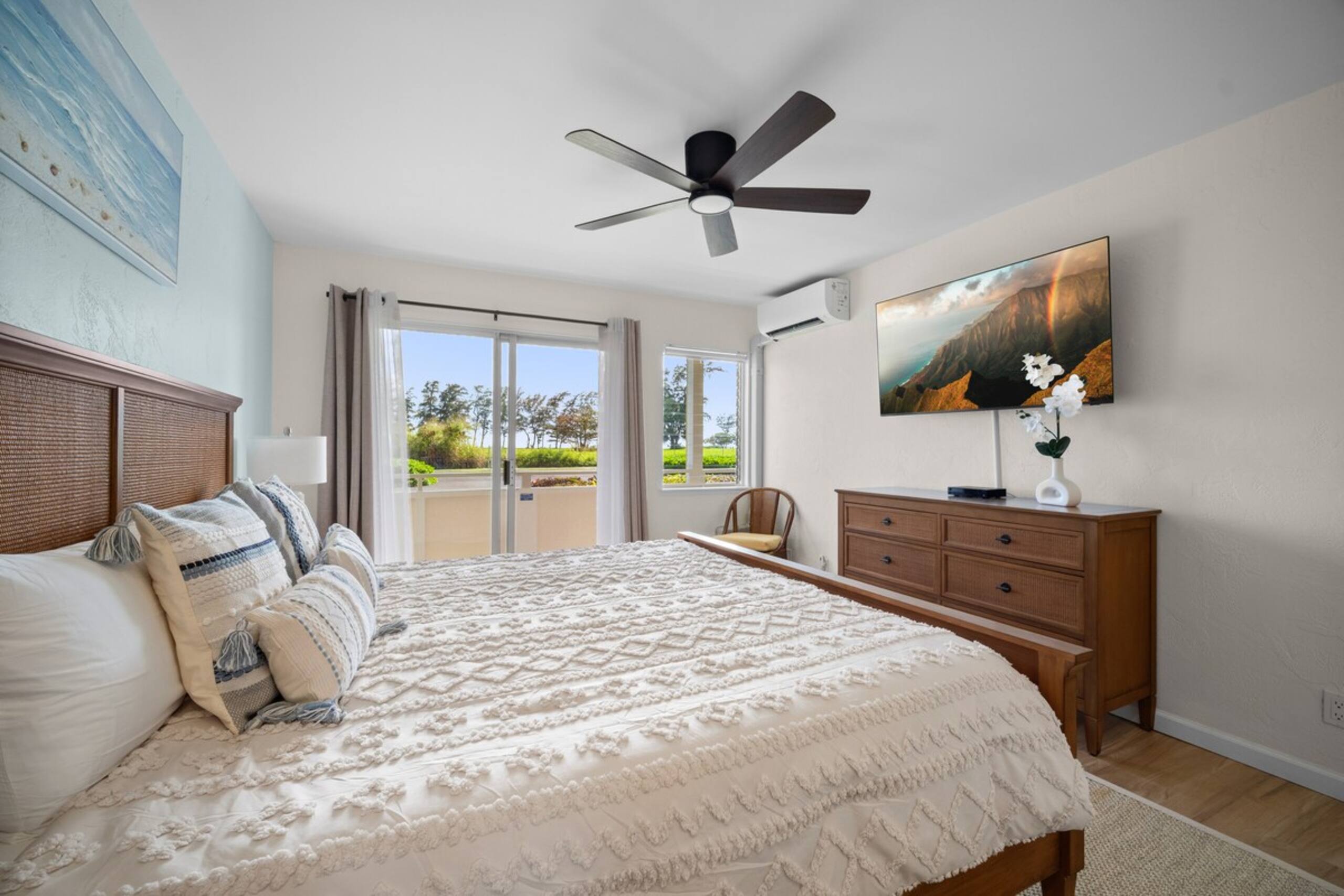 Fully Renovated Ocean Facing Condo Pool/AC/Hot Tub - Photo 35
