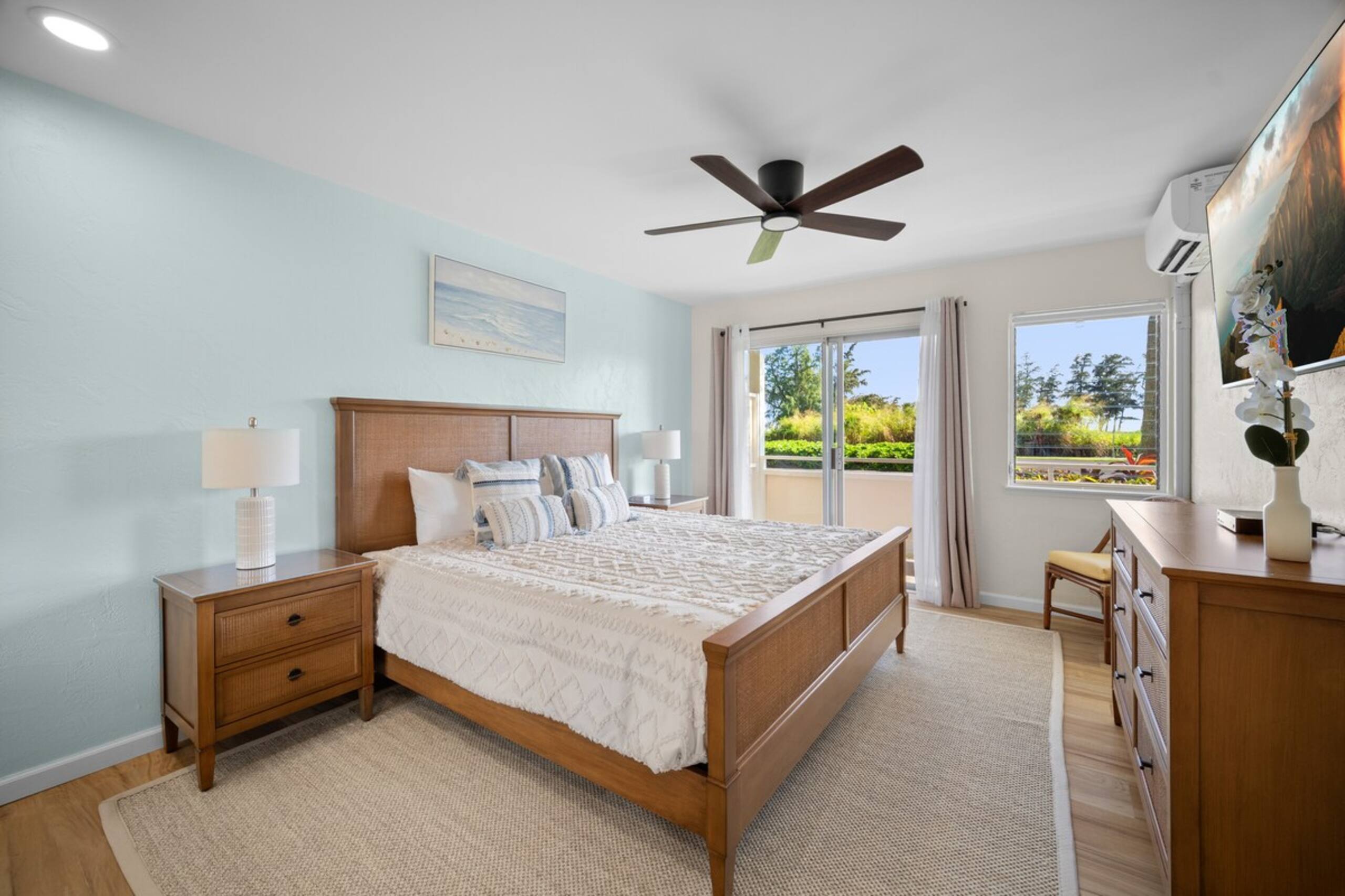 Fully Renovated Ocean Facing Condo Pool/AC/Hot Tub - Photo 22