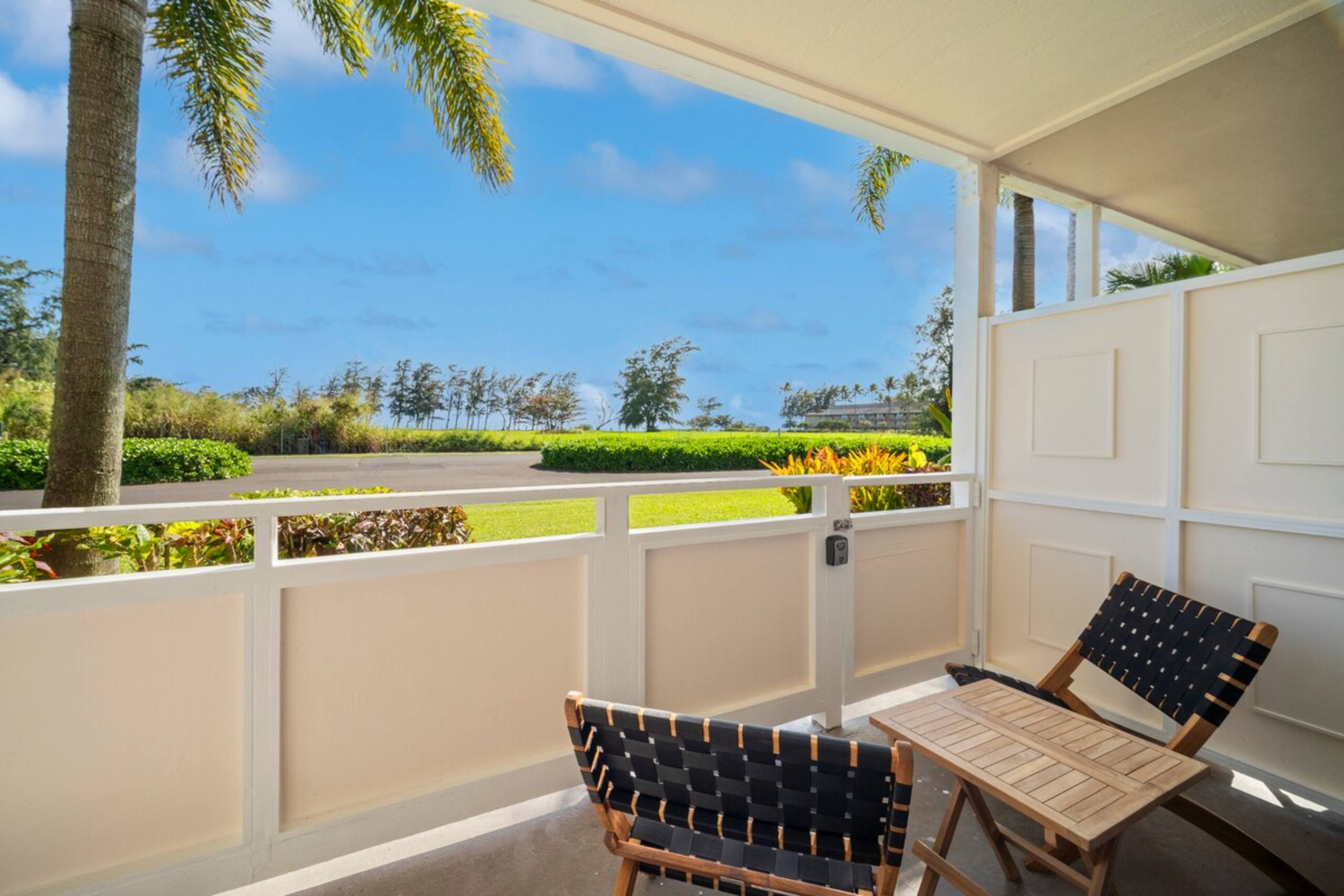 Fully Renovated Ocean Facing Condo Pool/AC/Hot Tub - Photo 30