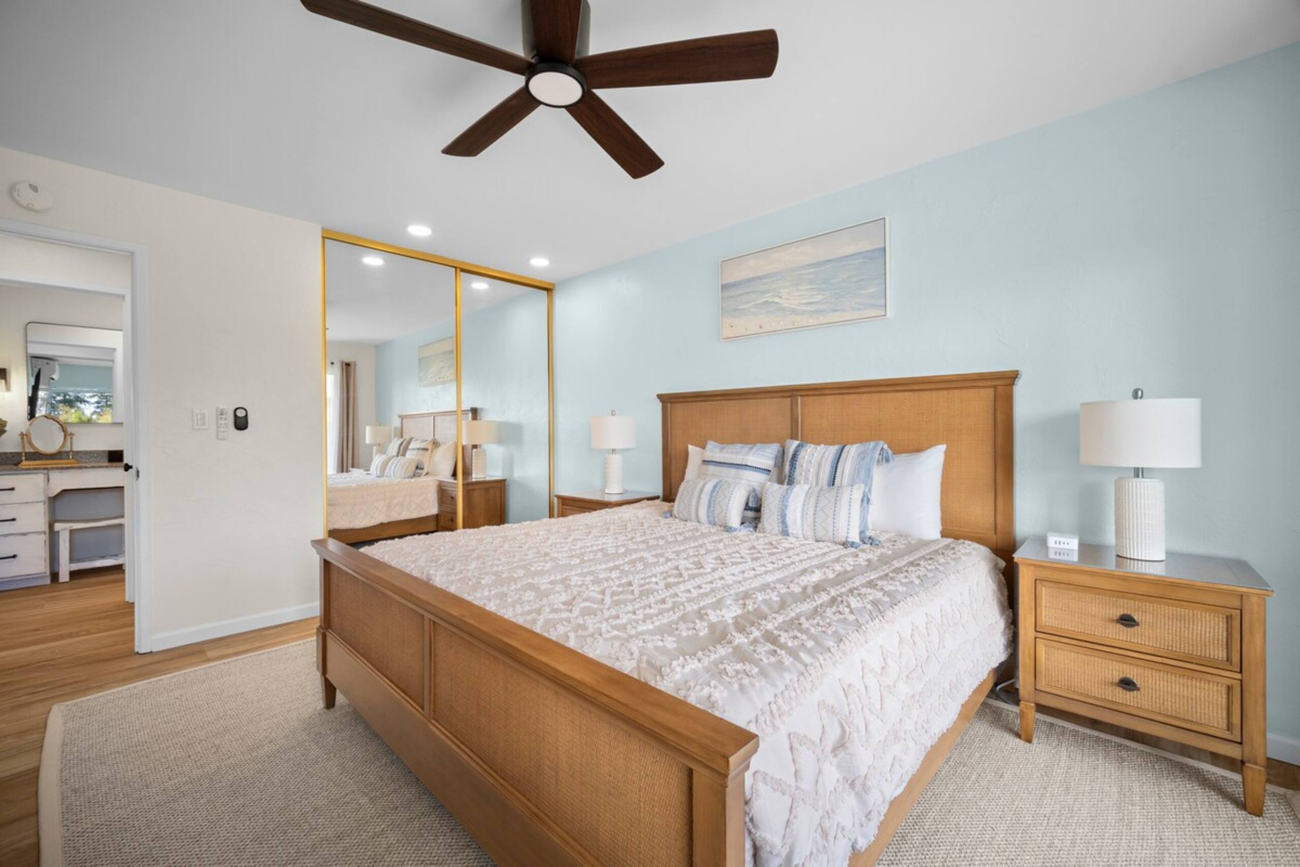 Fully Renovated Ocean Facing Condo Pool/AC/Hot Tub - Photo 23