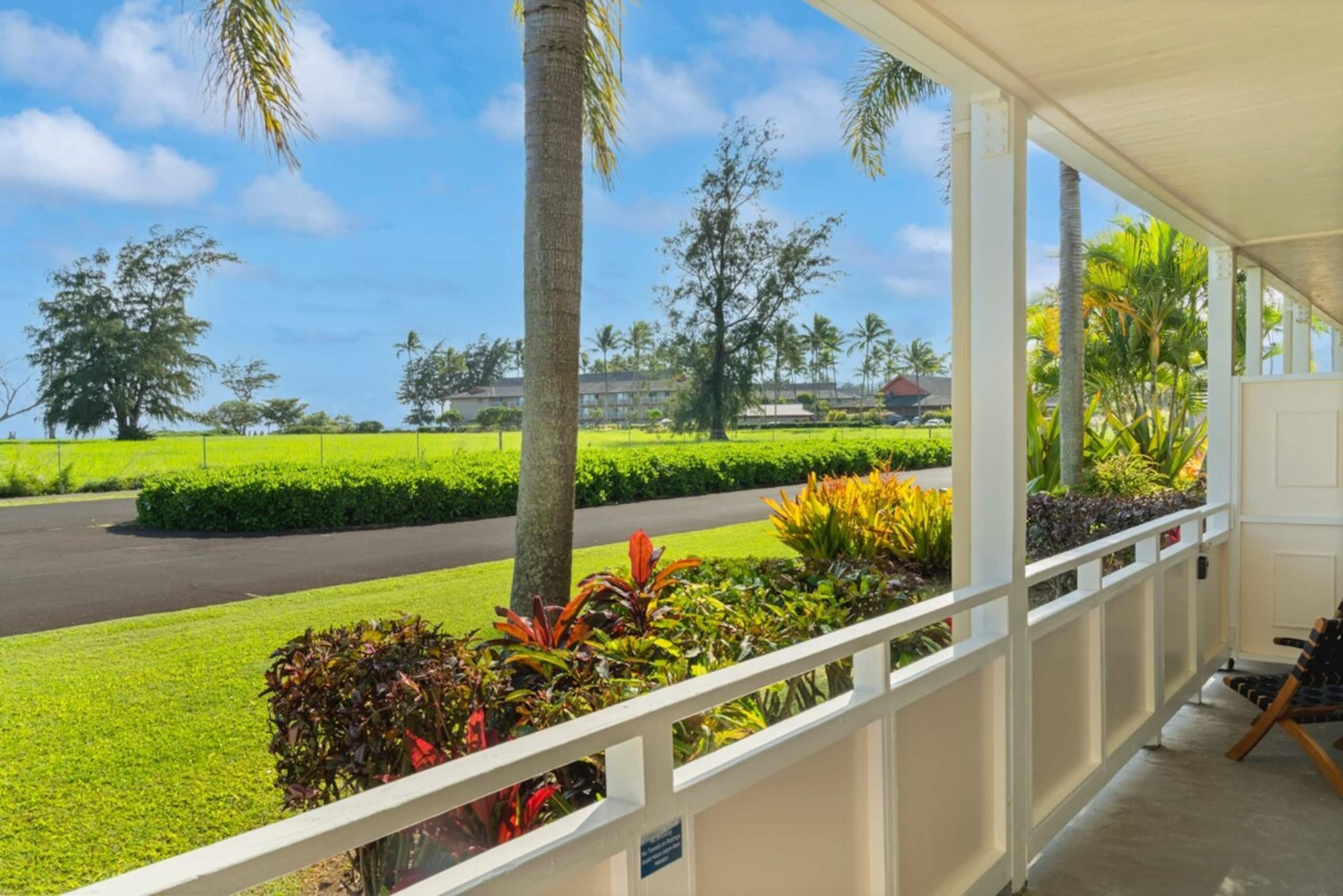 Fully Renovated Ocean Facing Condo Pool/AC/Hot Tub - Photo 32