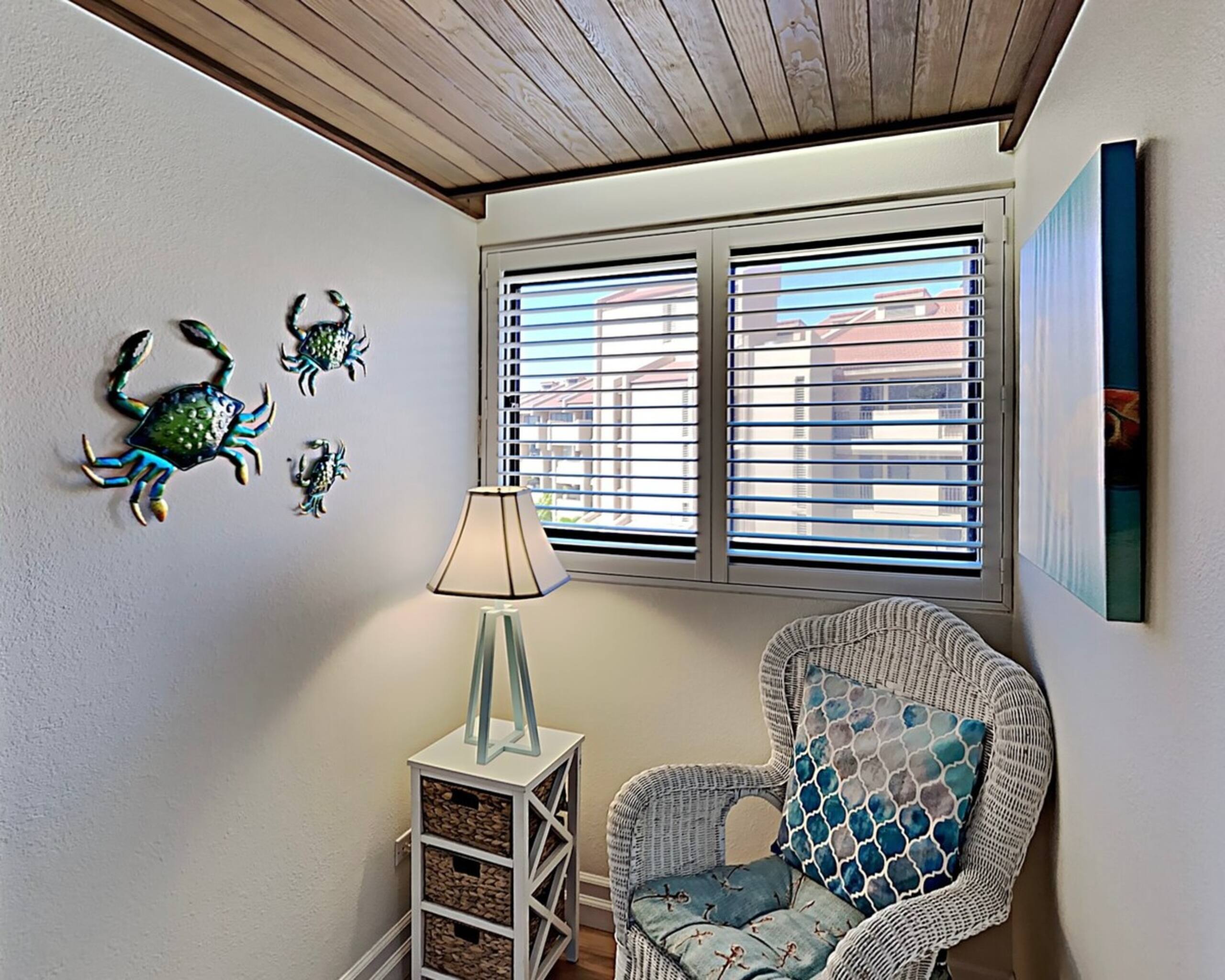 OCEANVIEWFULLY RENOVATEDREFINED ELEGANCE 2B/2B - Photo 59