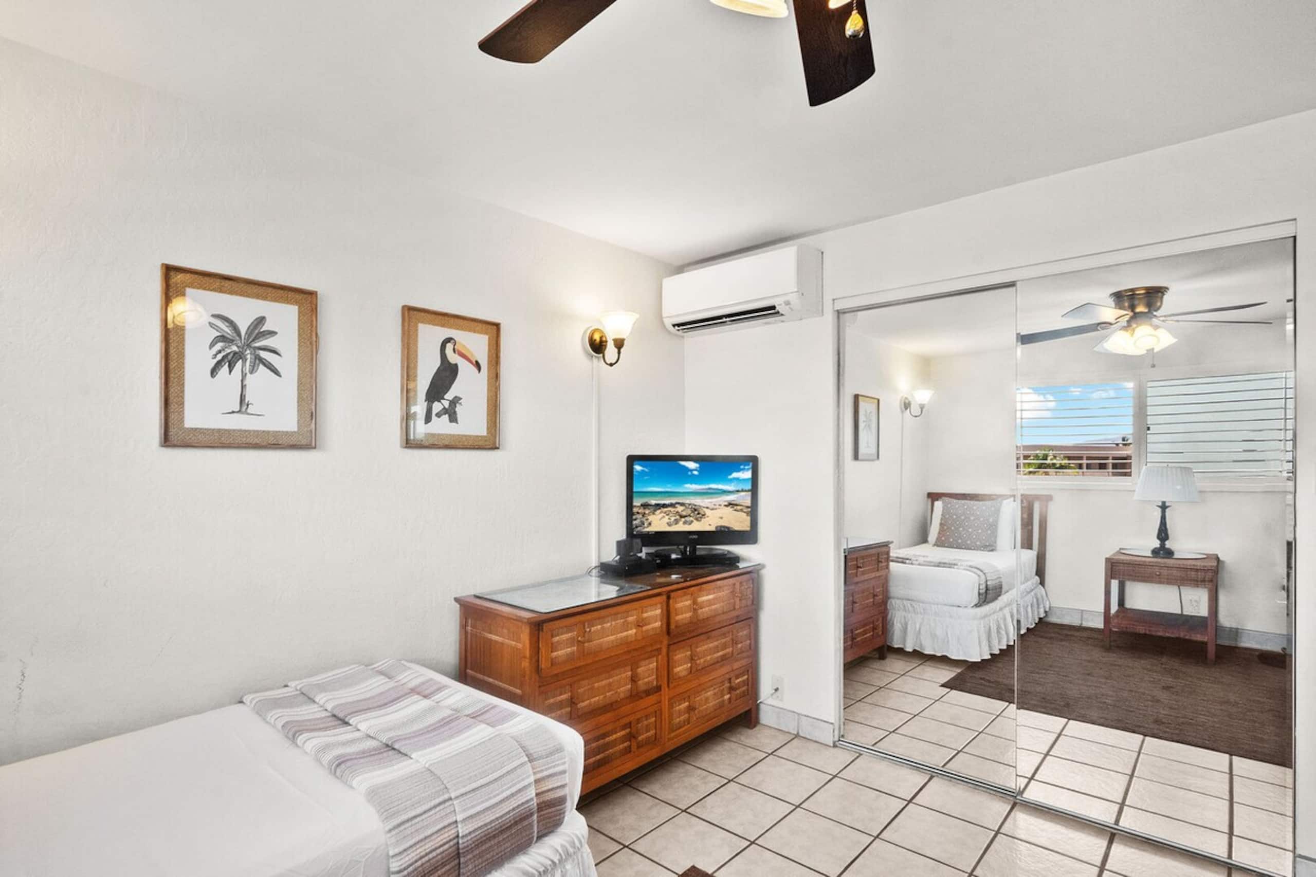 Menehune Shores 606 - Direct Ocean Front, Split AC - Photo 65