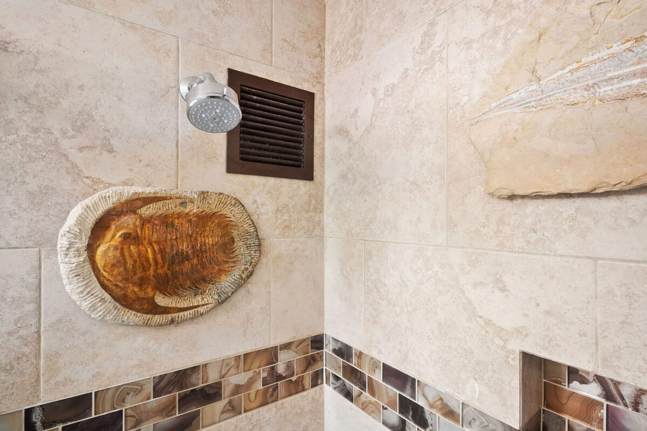Menehune Shores 606 - Direct Ocean Front, Split AC - Photo 29