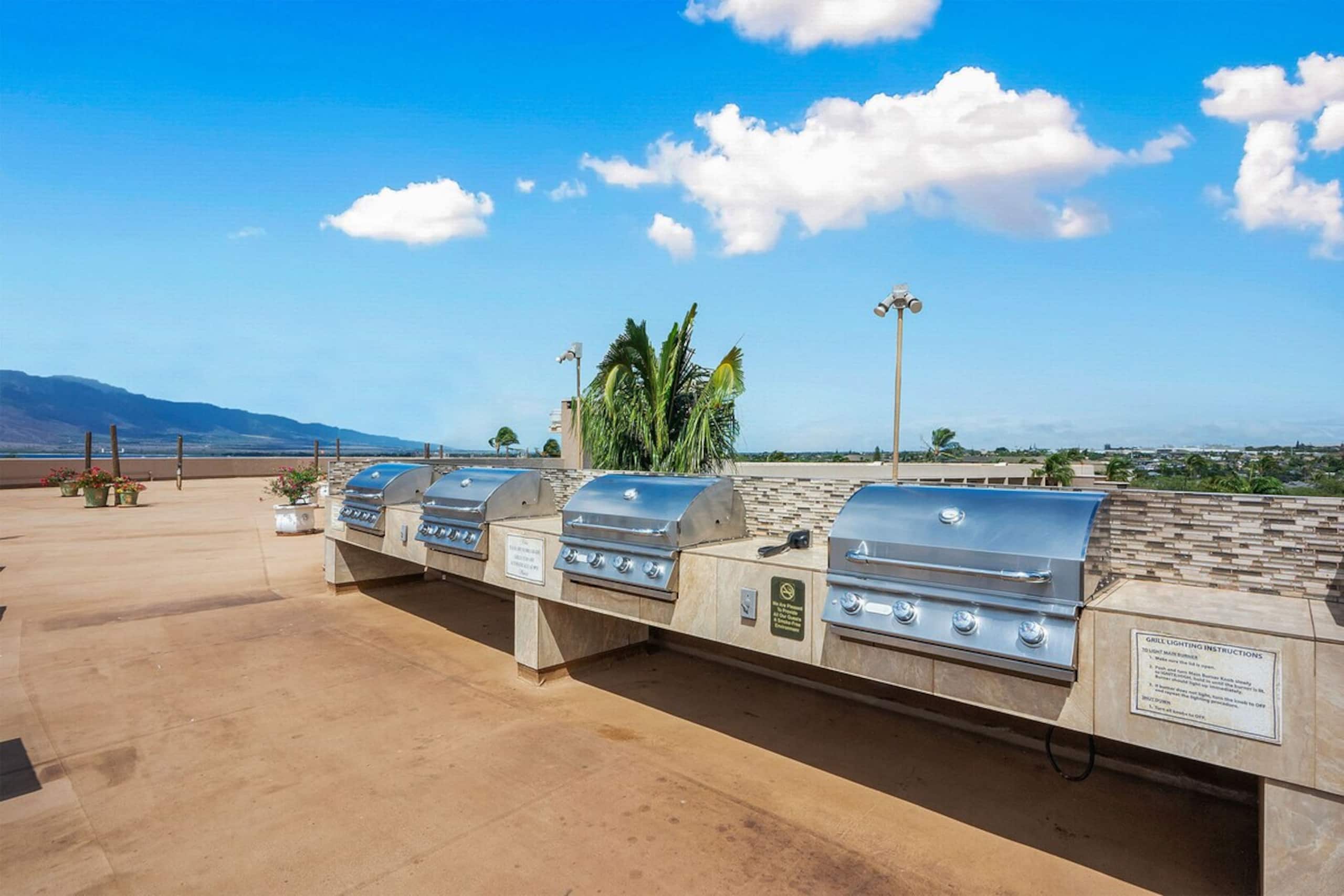 Menehune Shores 606 - Direct Ocean Front, Split AC - Photo 40