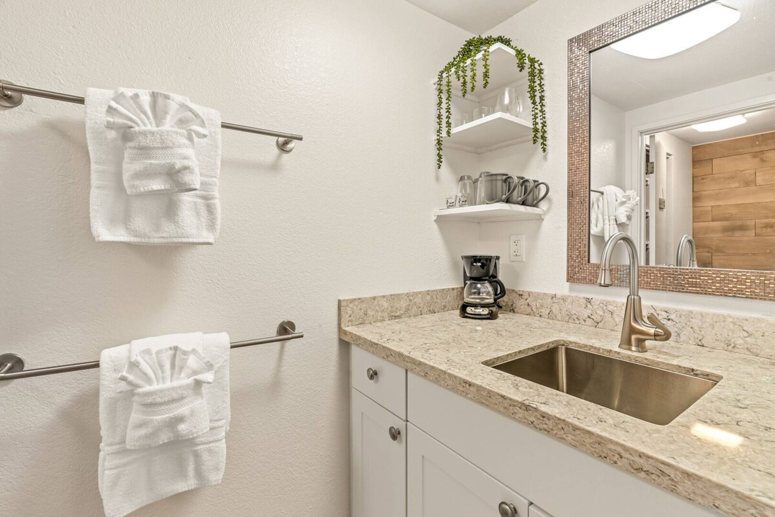 Bright Princeville Studio - Pool 209B - Photo 3