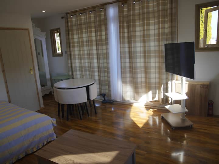 Brand-new Luxury Cabin Room | Modern & Cosy - Brighton