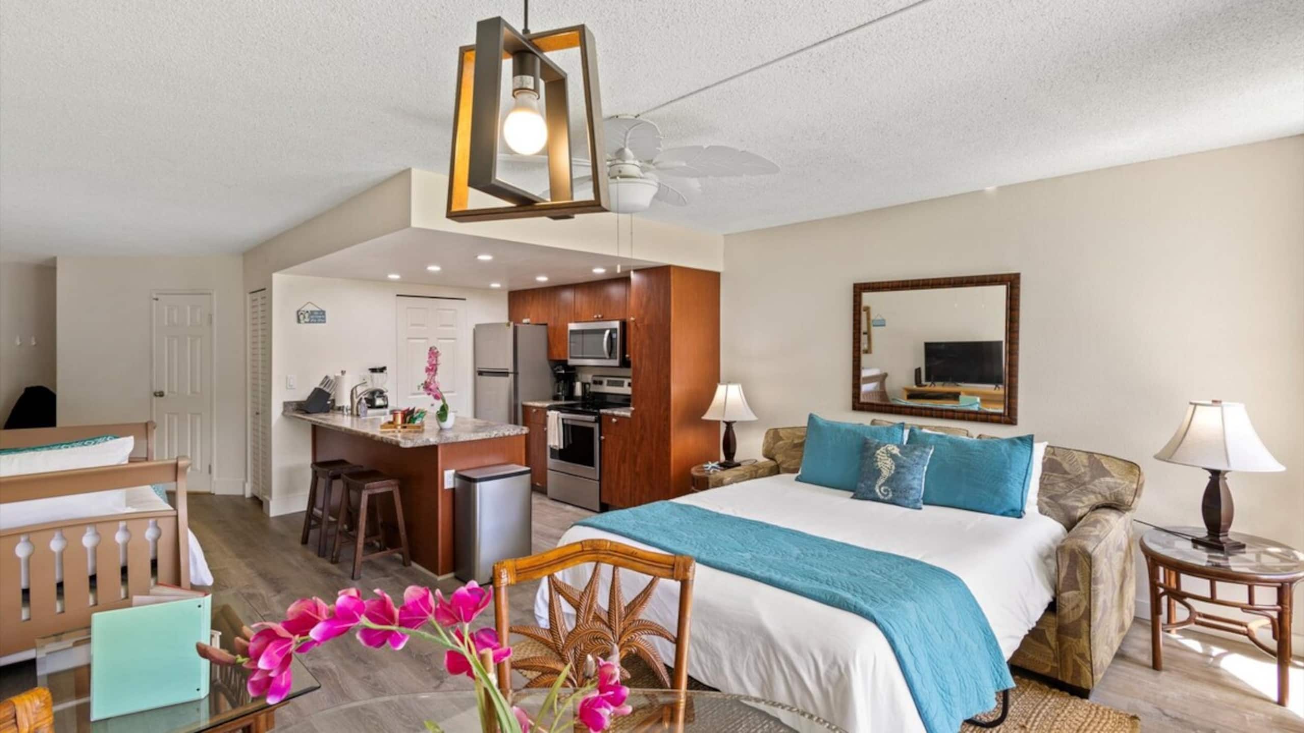 Beachfront sunset, 2 baths, AC, hot tub - Photo 3