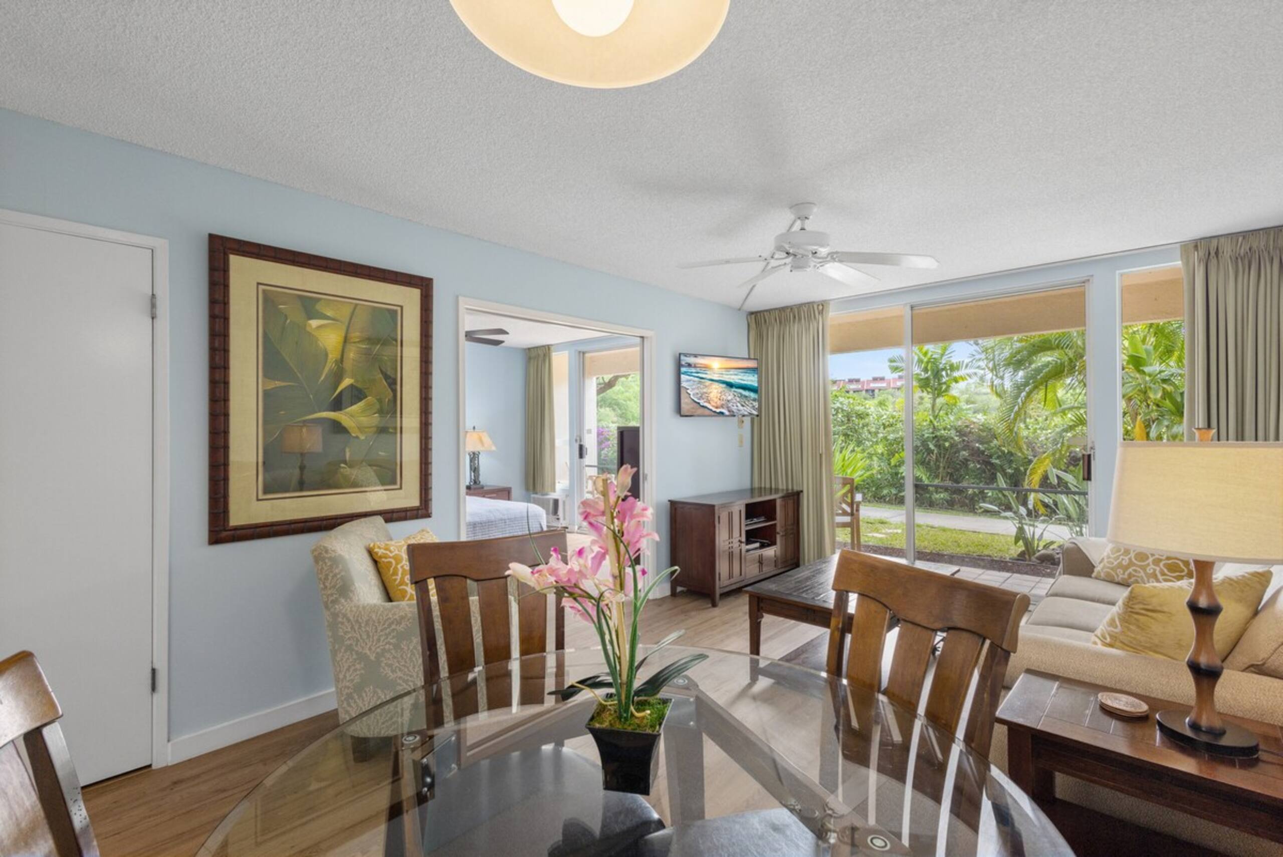 Charming & Updated Maui Banyan 2 Bath - Photo 2