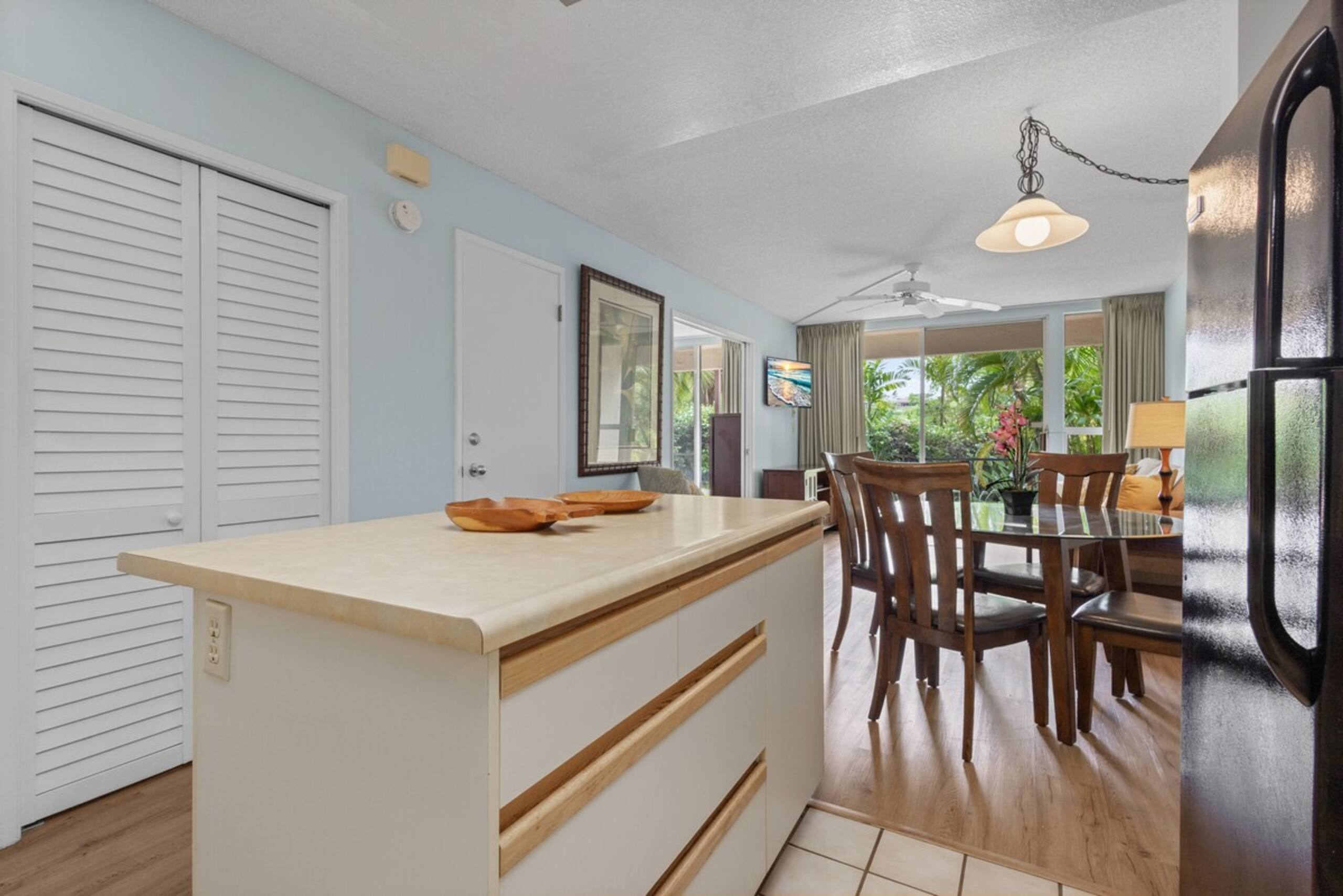 Charming & Updated Maui Banyan 2 Bath - Photo 11