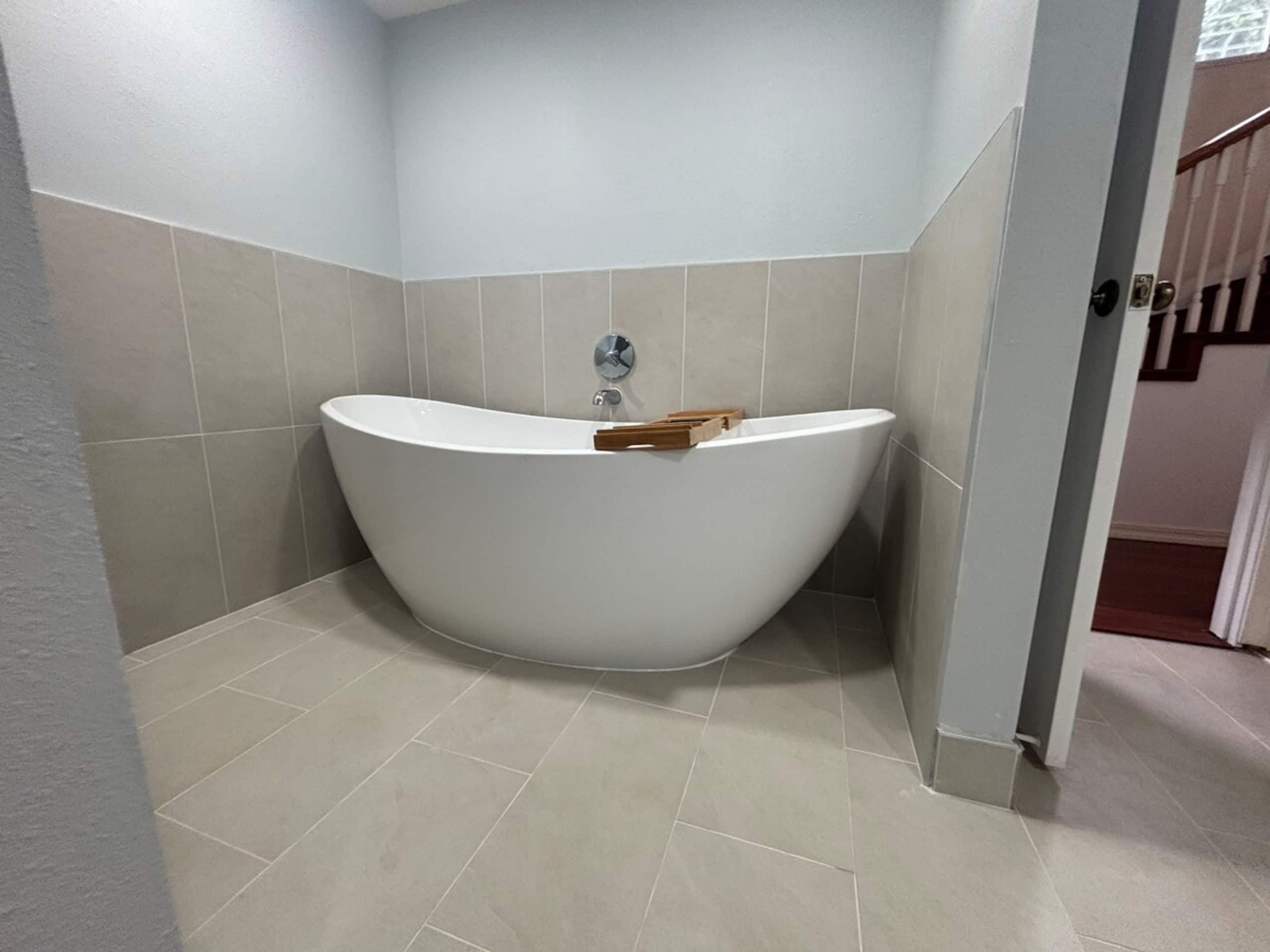 3 bed - AC - BayView - waterfalls - Great Location - Photo 11
