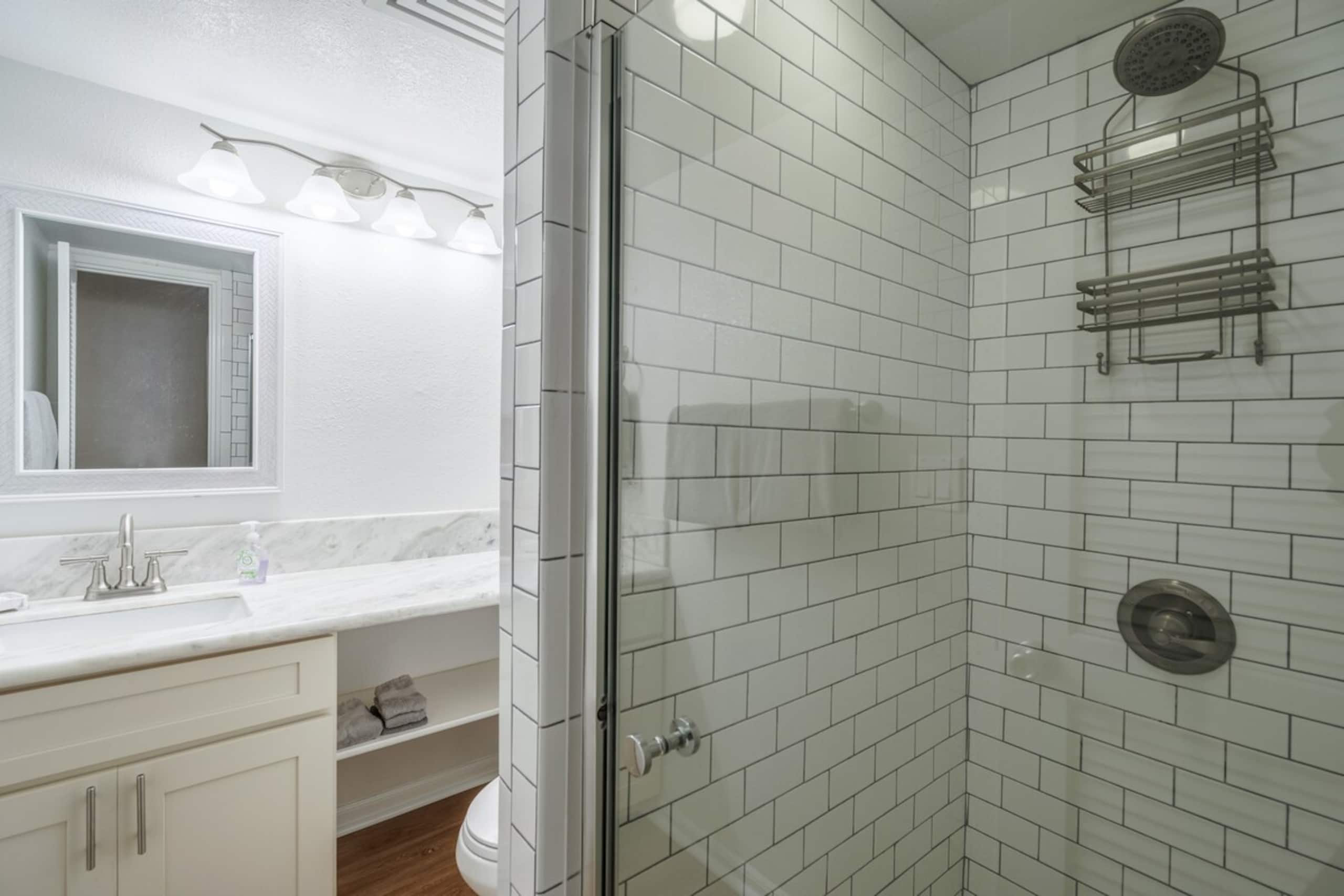 Ground Floor-Newly Remodeled-AC-Well Equipped - Photo 17