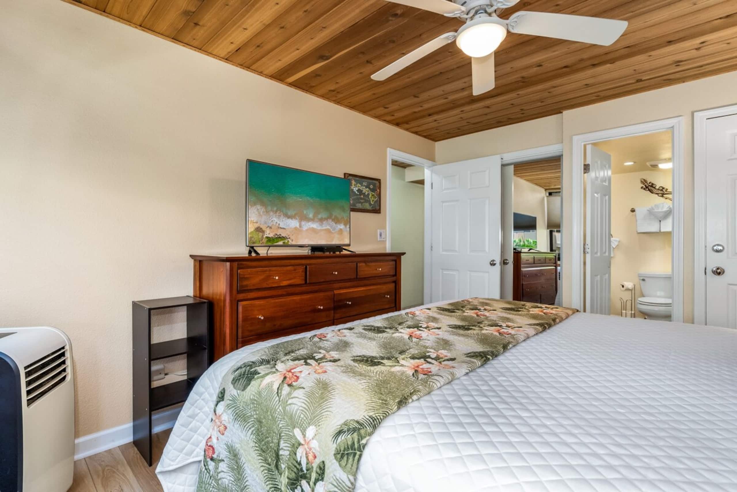 Beachfront condo w/ lanai and ocean views - Photo 21