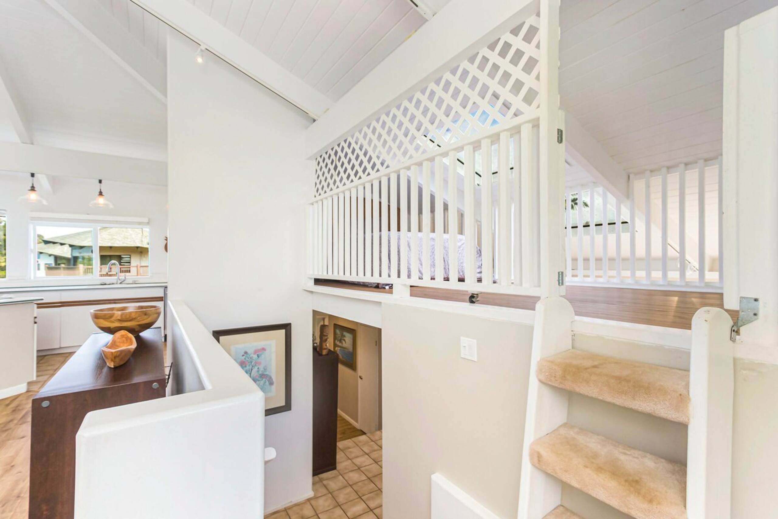 Spacious 2 bdrm - walk to shops & park - A/C bdrms - Photo 36