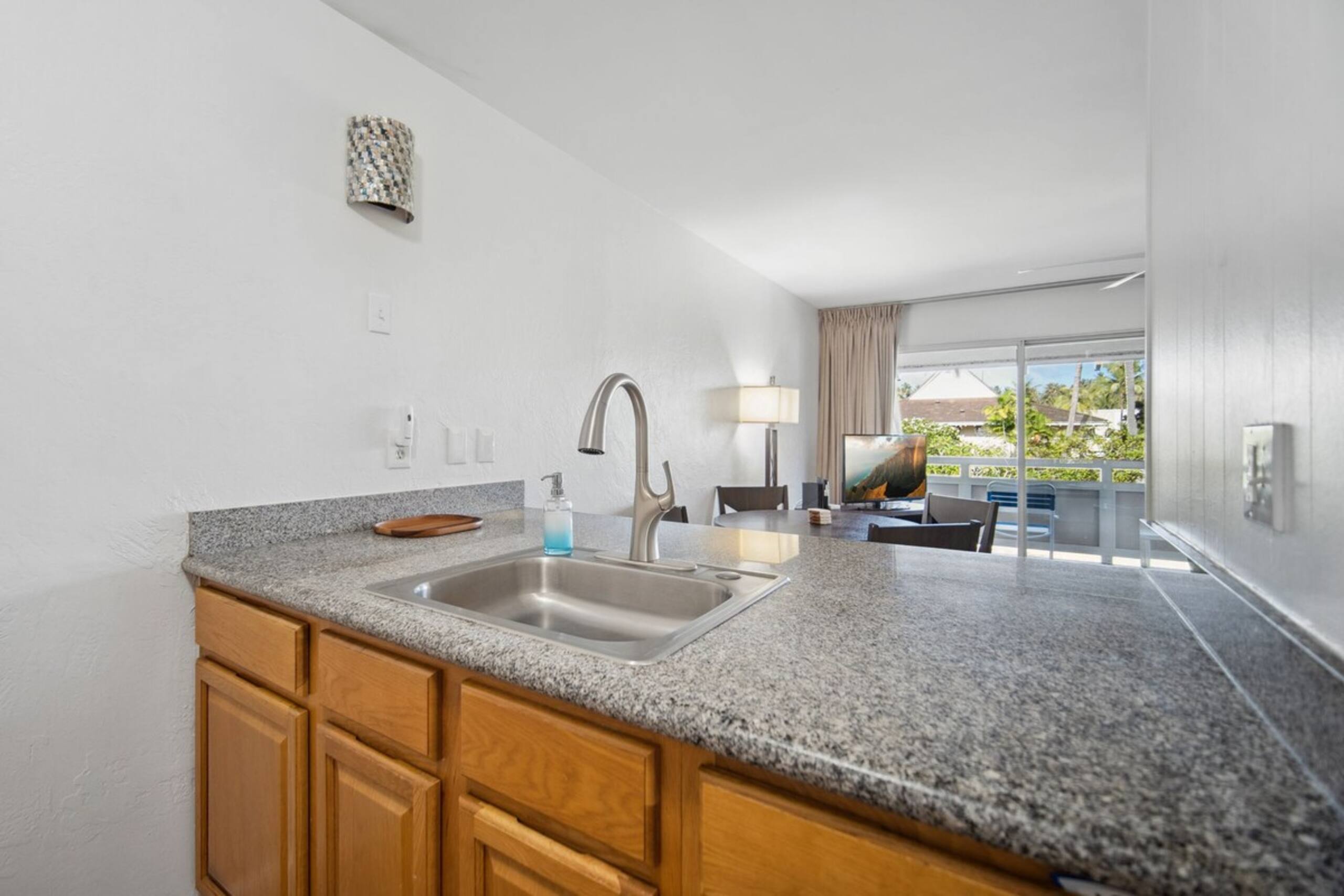 Plantation Hale H15, 2nd Floor Garden Unit - Photo 16