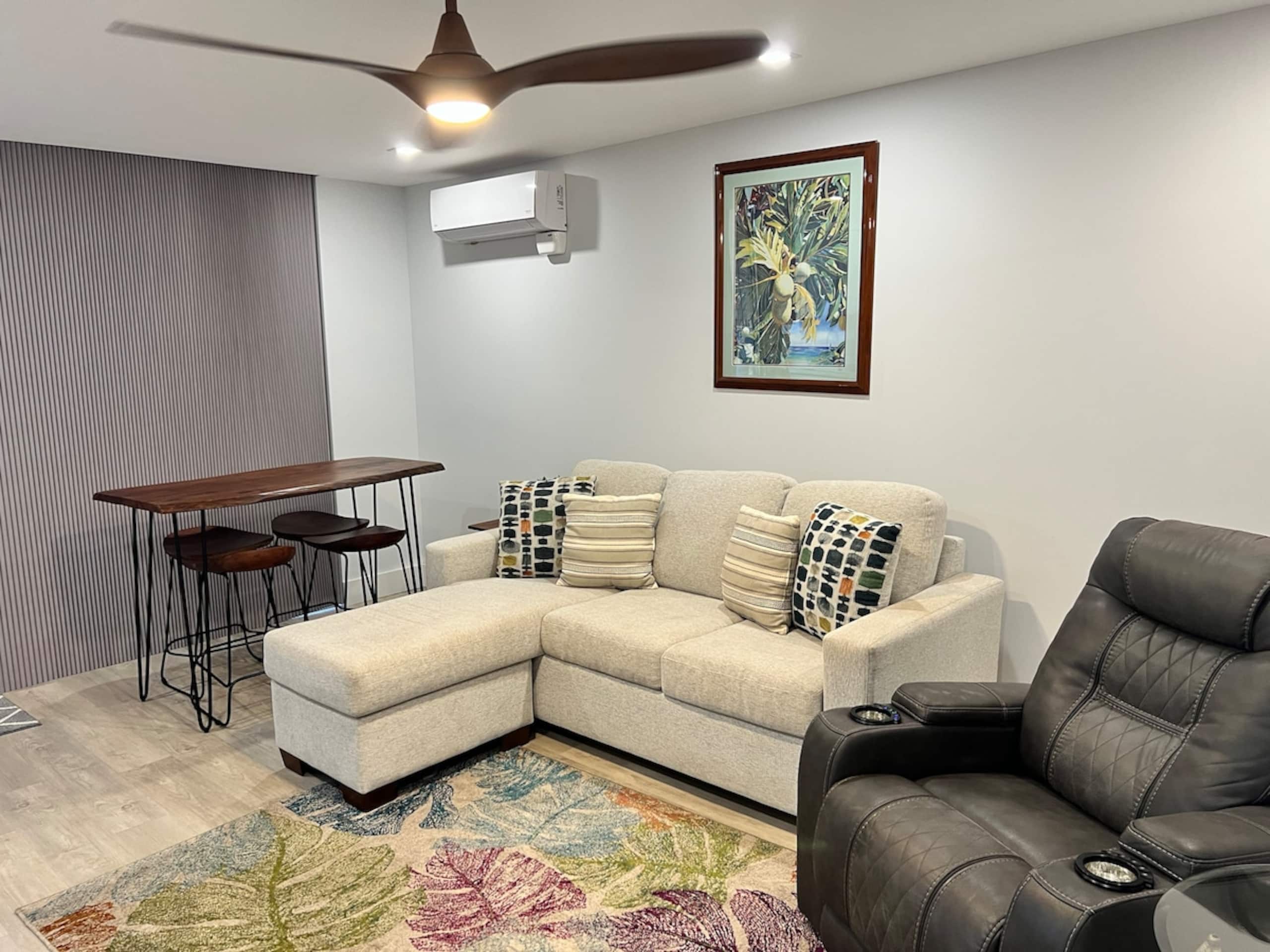 Kalama Terrace Renovated Retreat, AC! - Main photo