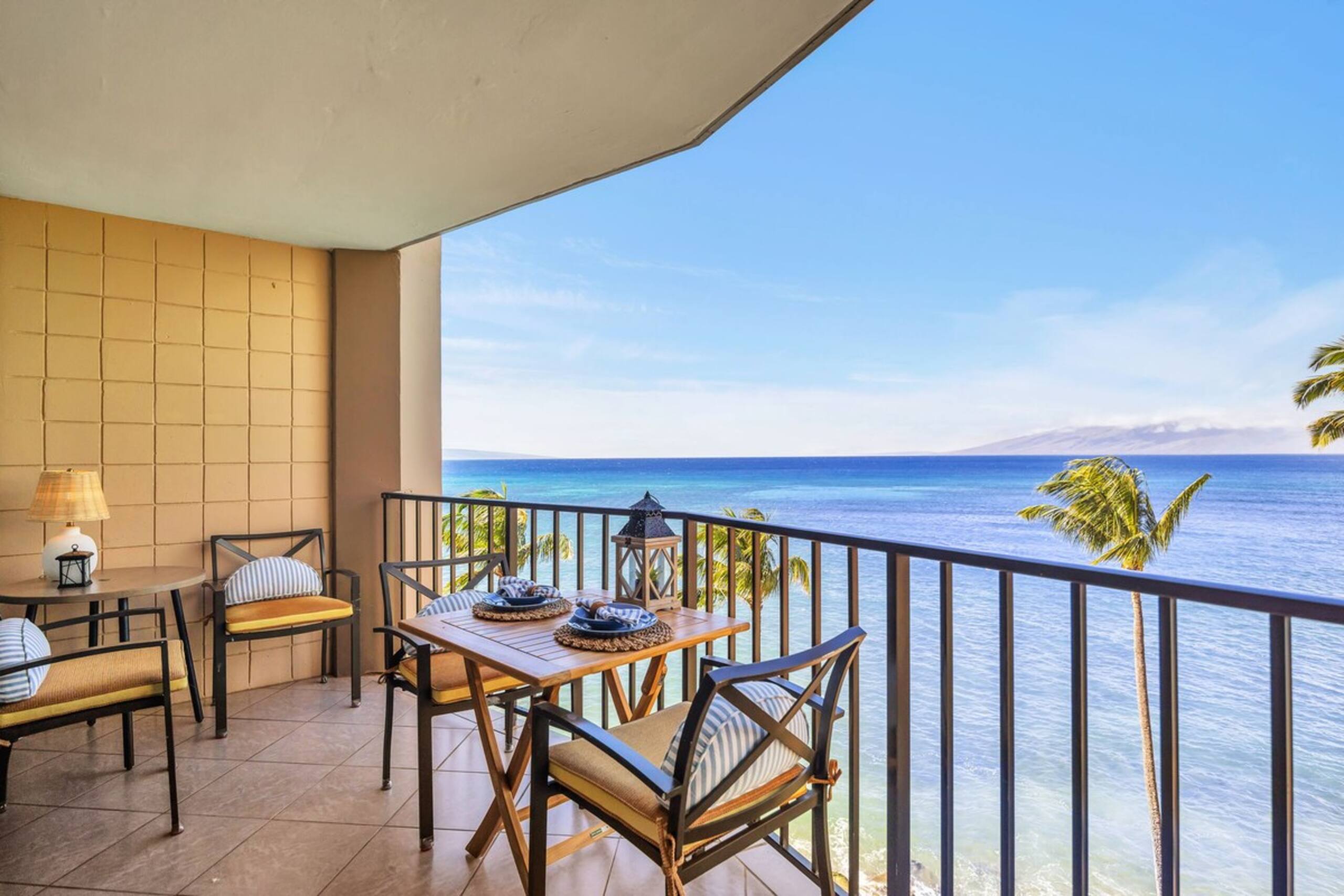 Direct Oceanfront - Spectacular 6th floor Studio - Photo 14
